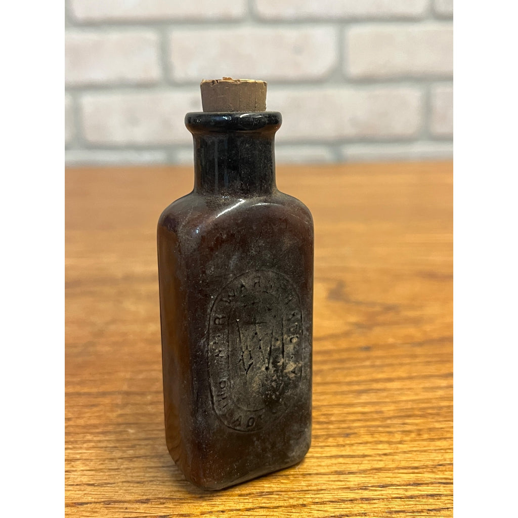 Antique Wm R Warner Ferrous Carbonate Nux Vomica Tablets Bottle w Contents Cork