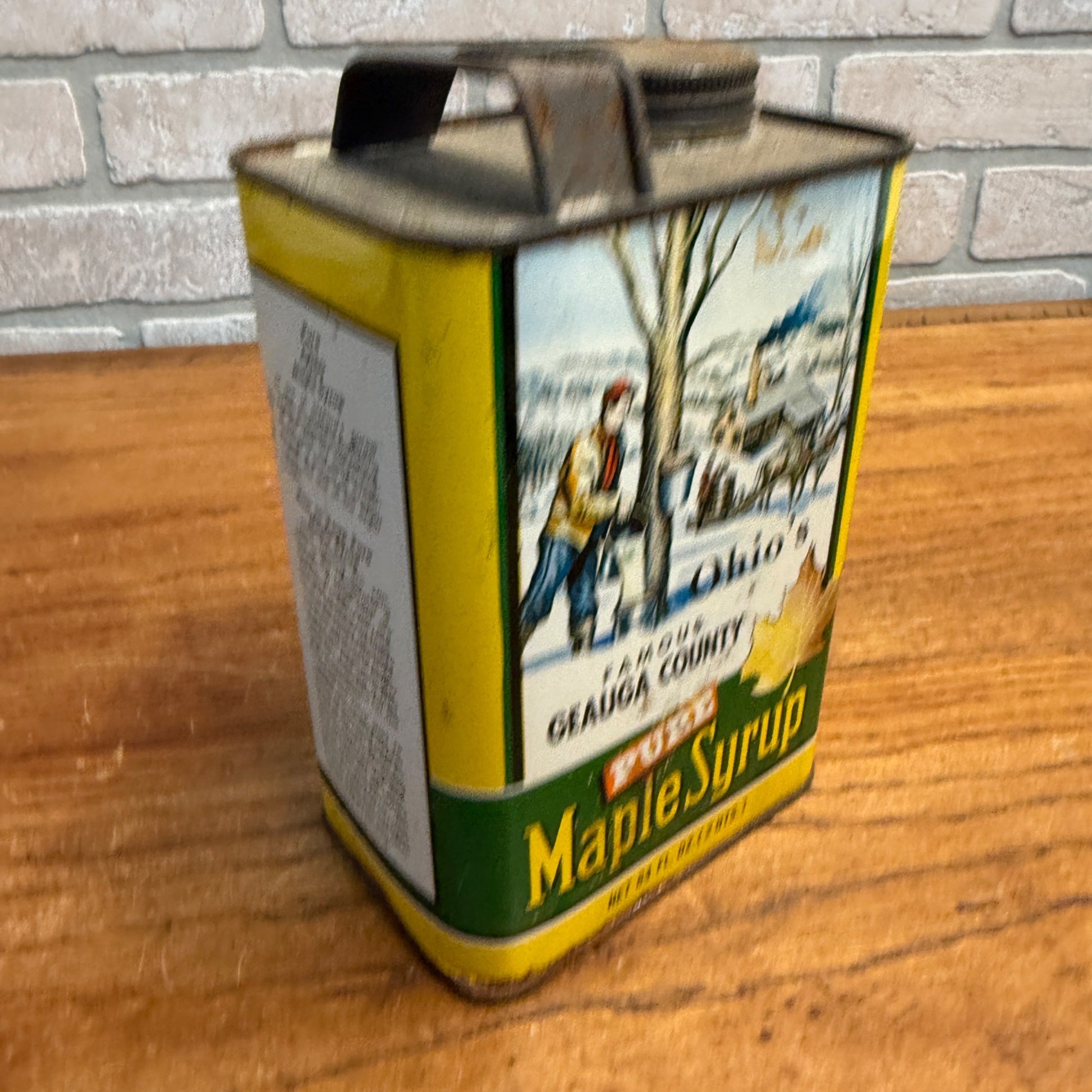 Vintage Ohio Geauga County Maple Syrup Tin 2 Quart Advertising Can