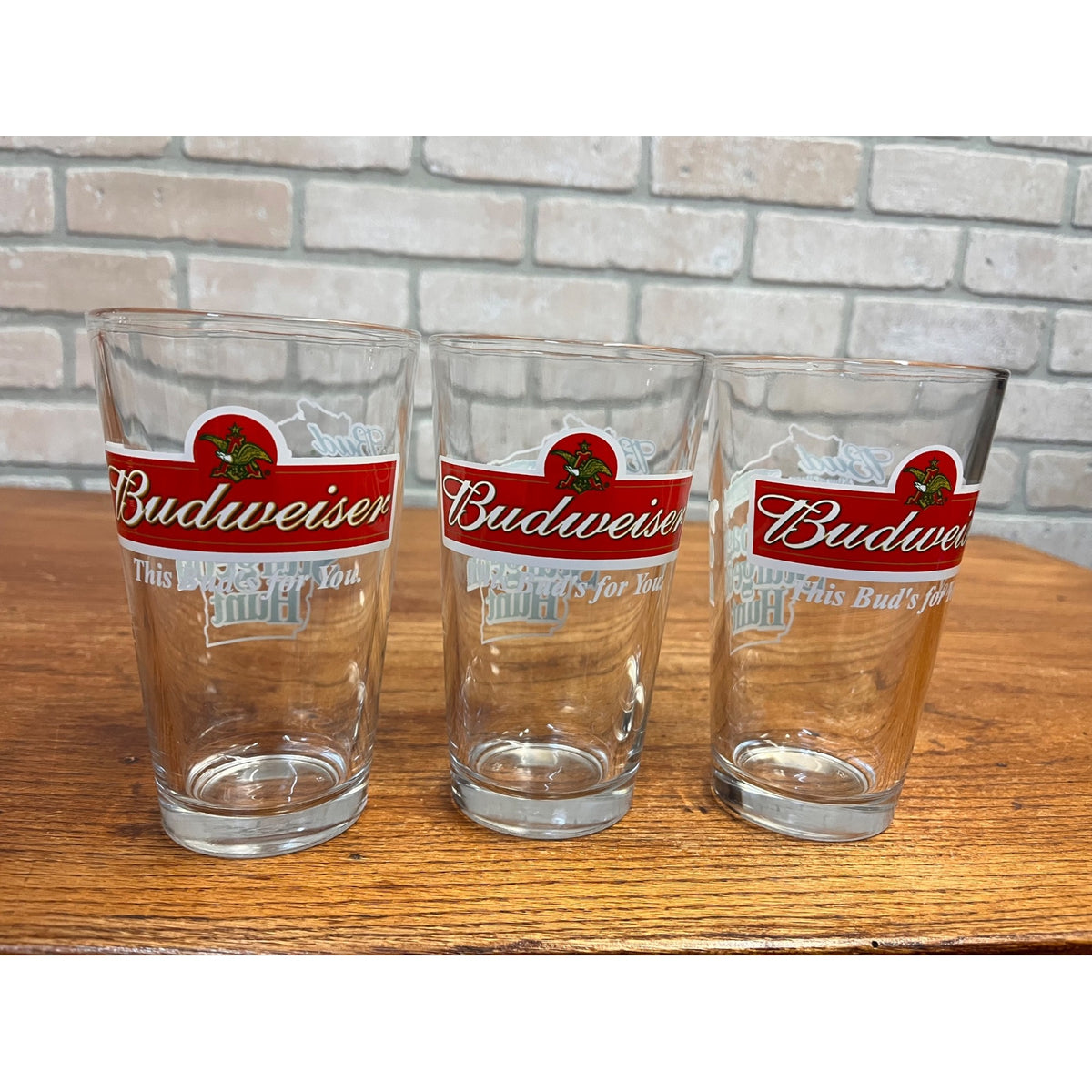 Budweiser Beer Bar Glasses Lot (3) Lake Winnebago Sturgeon Hunt Spearing Fishing