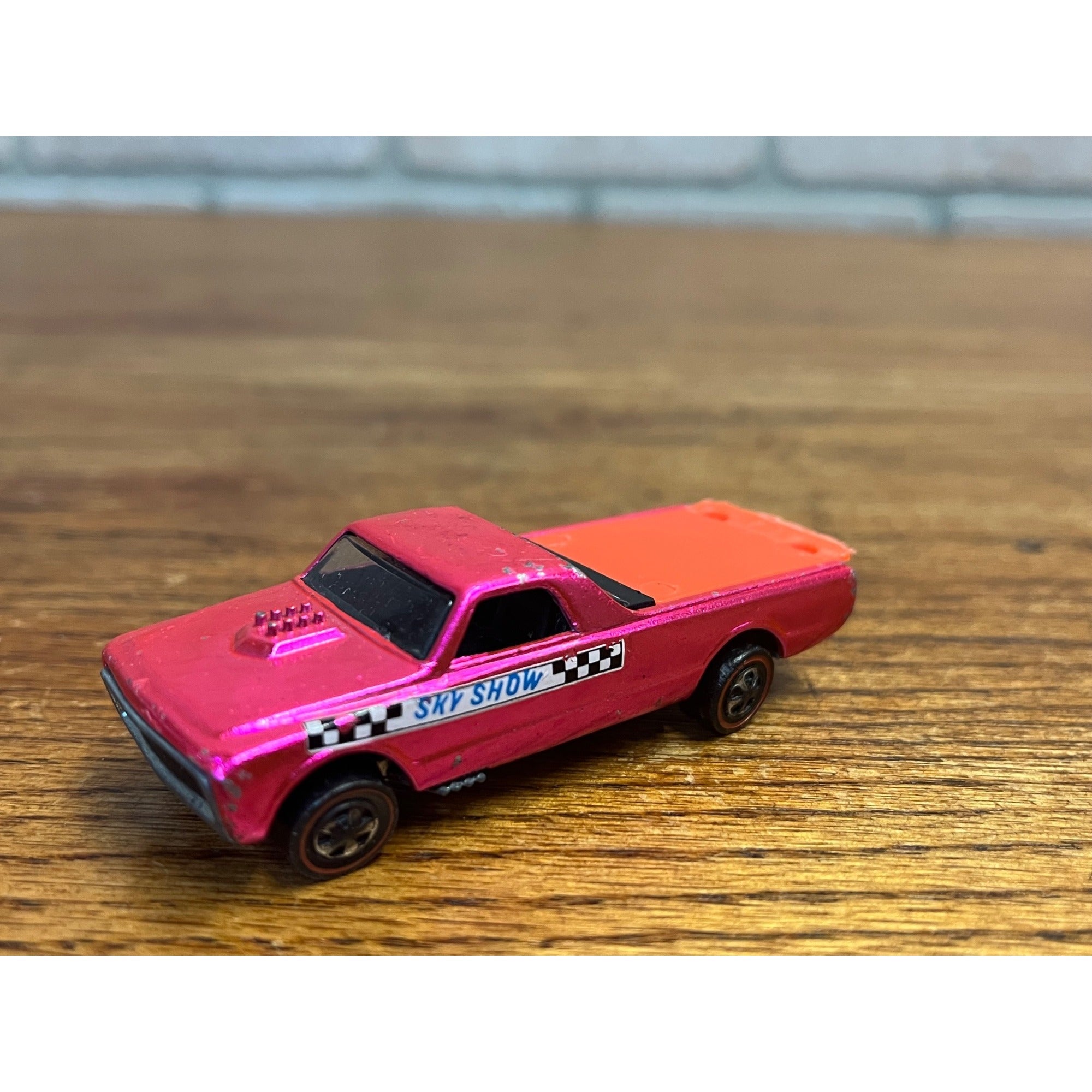 Vintage Hot Wheels Redlines 1968 Custom Fleetside Pink - Clean (Very Good)