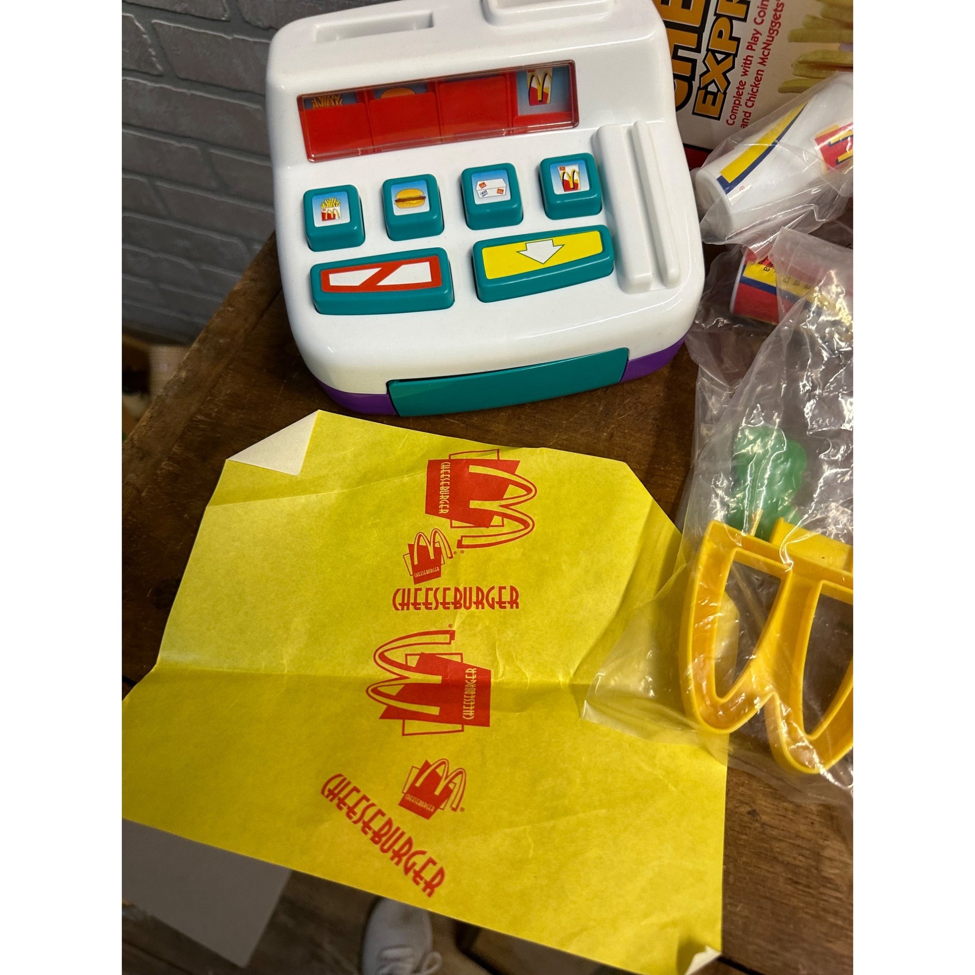 RARE Vintage 1990s McDonaldland Express Check-Out Play Food Boxed Set McDonalds