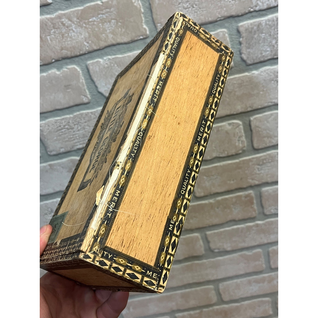 Vintage Little George Washington Wooden Cigar Box Advertising Wisconsin
