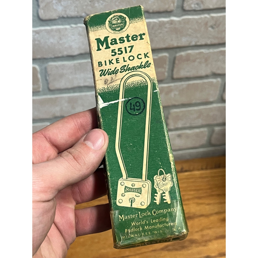Vintage NOS Master 5517 Wide Shackle Bike Lock w/ Original Box Masterlock Co