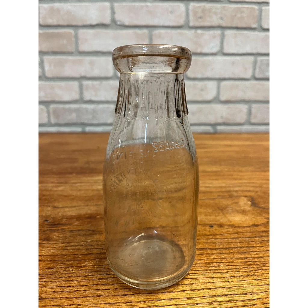 Vintage Fountain City Dairy Fond Du Lac Wisconsin One Pint Glass Milk Bottle