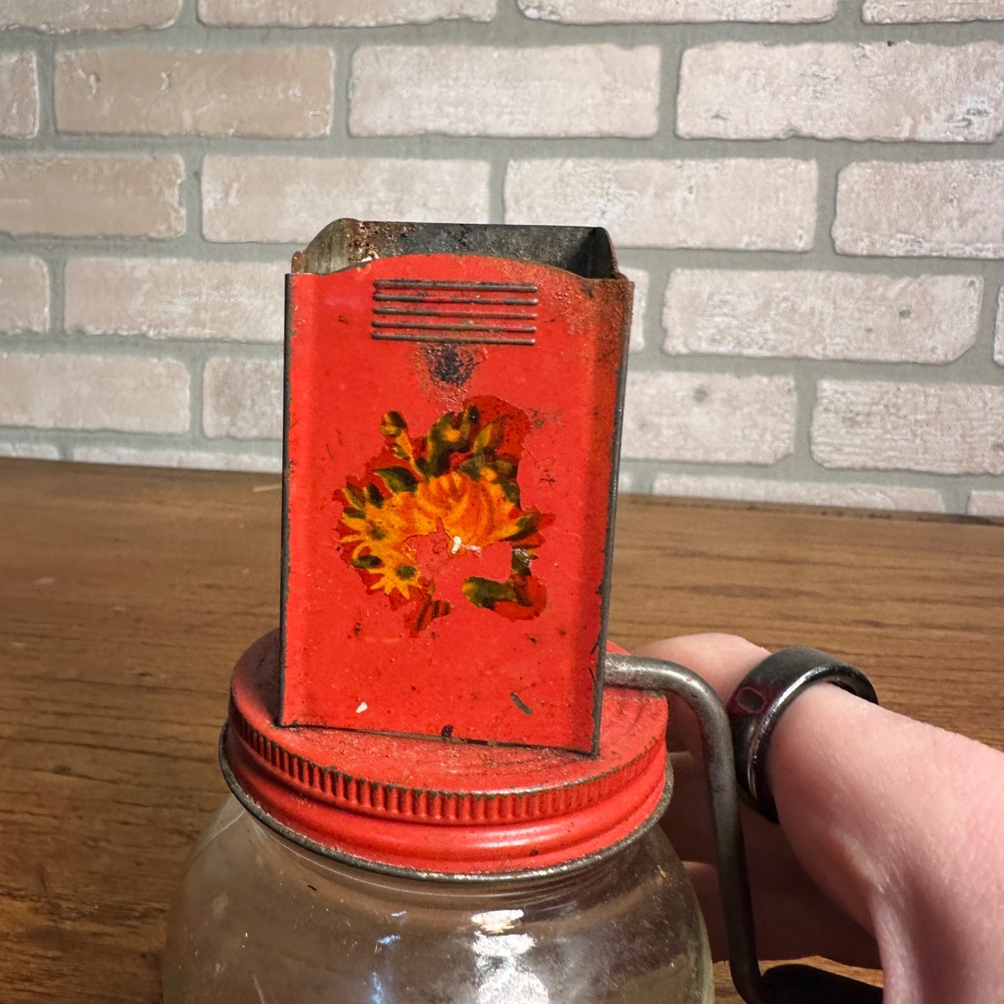 Vtg 1940s Androck USA Food Nut Spice Grinder Red Flower Design Wood Knob