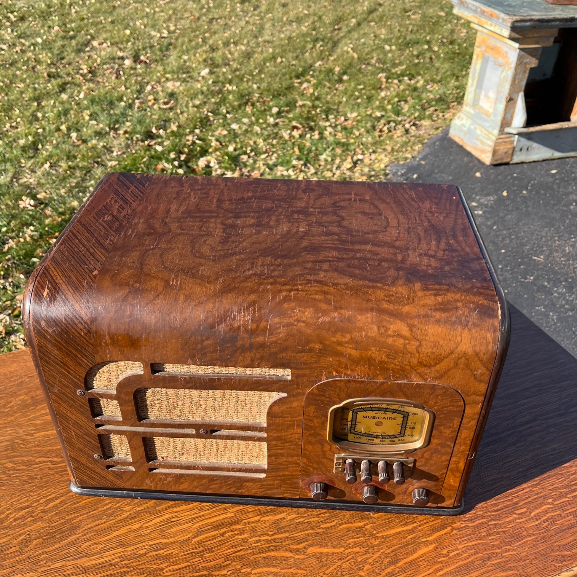 Vintage Art Deco 1940s Musicaire Table Radio Bluetooth Converted Music Player