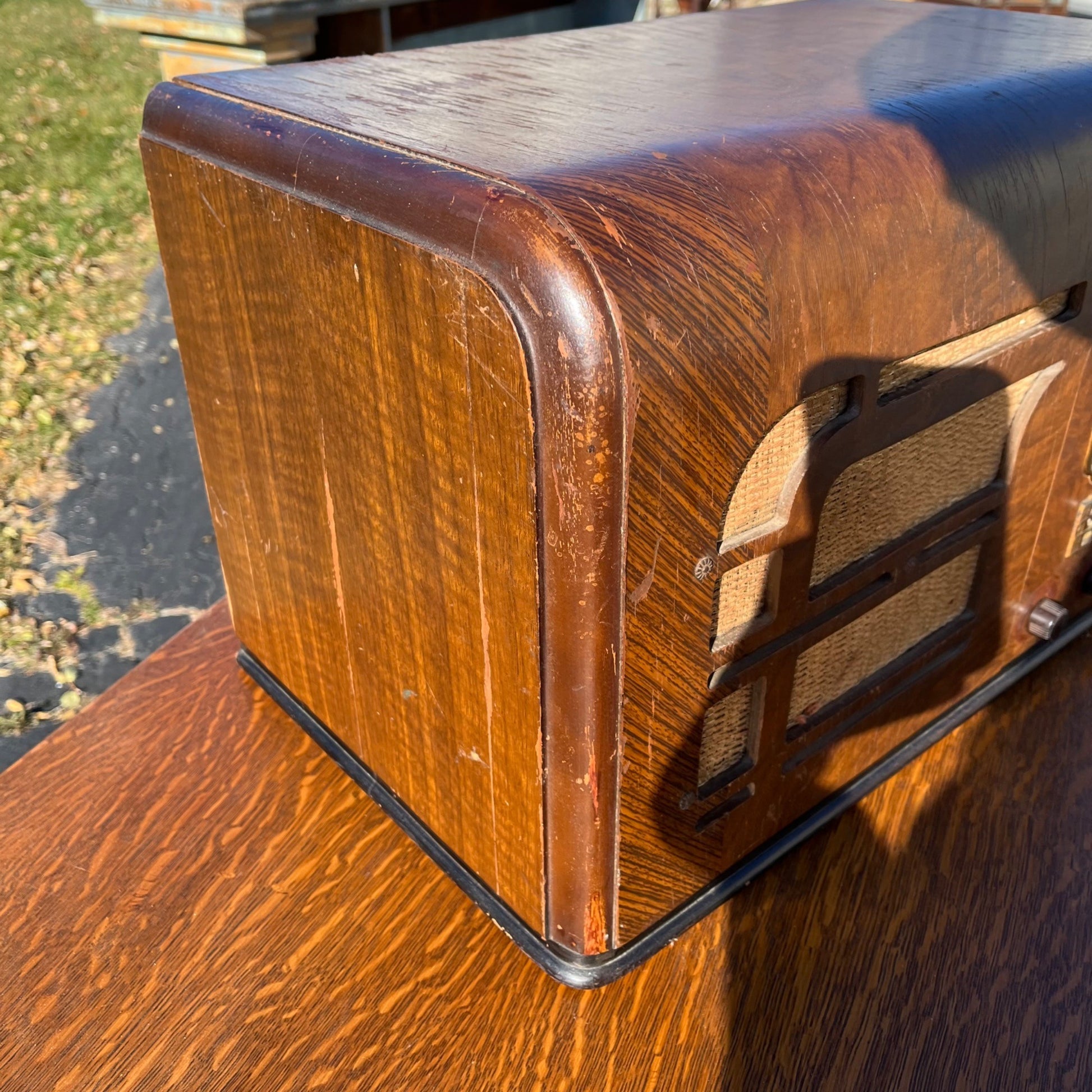 Vintage Art Deco 1940s Musicaire Table Radio Bluetooth Converted Music Player