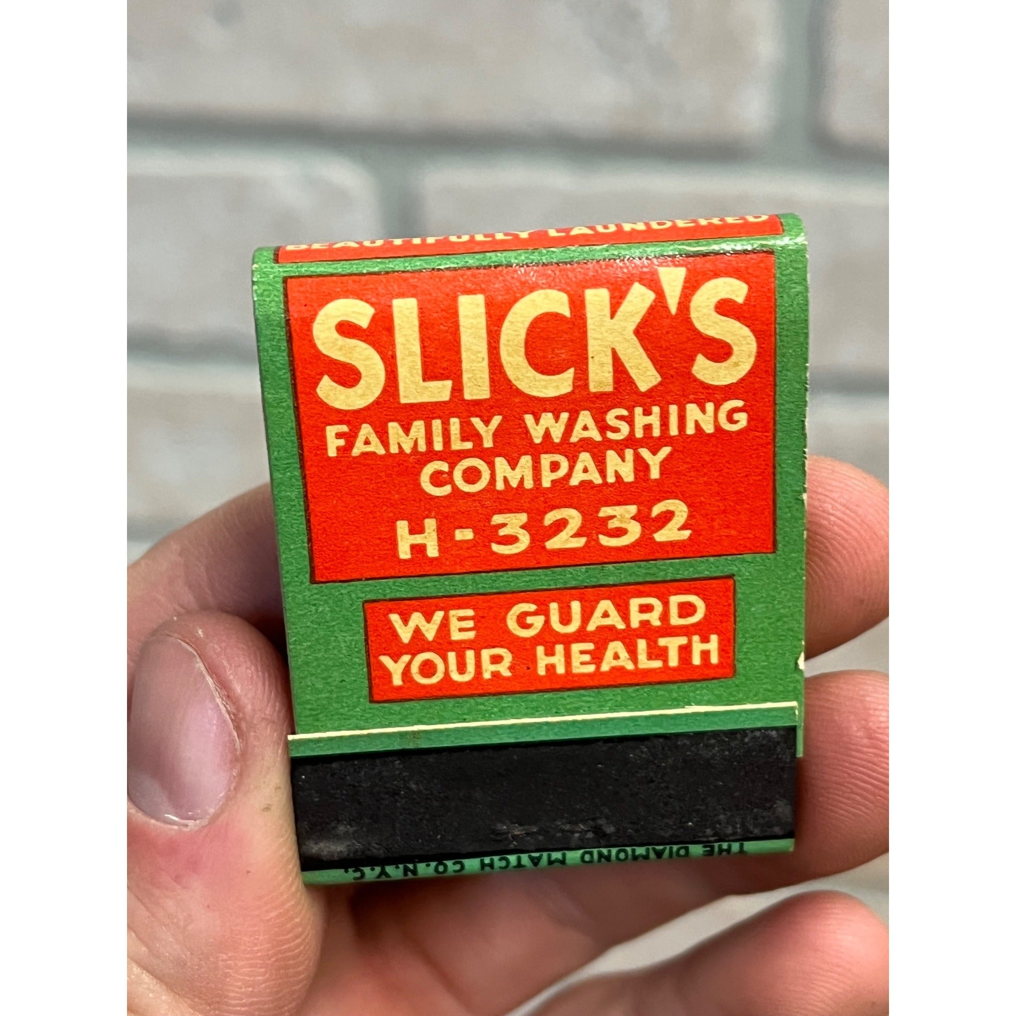 Vintage Slick's Washing Fort Wayne Indiana Washwoman Advertising FULL Matchbook