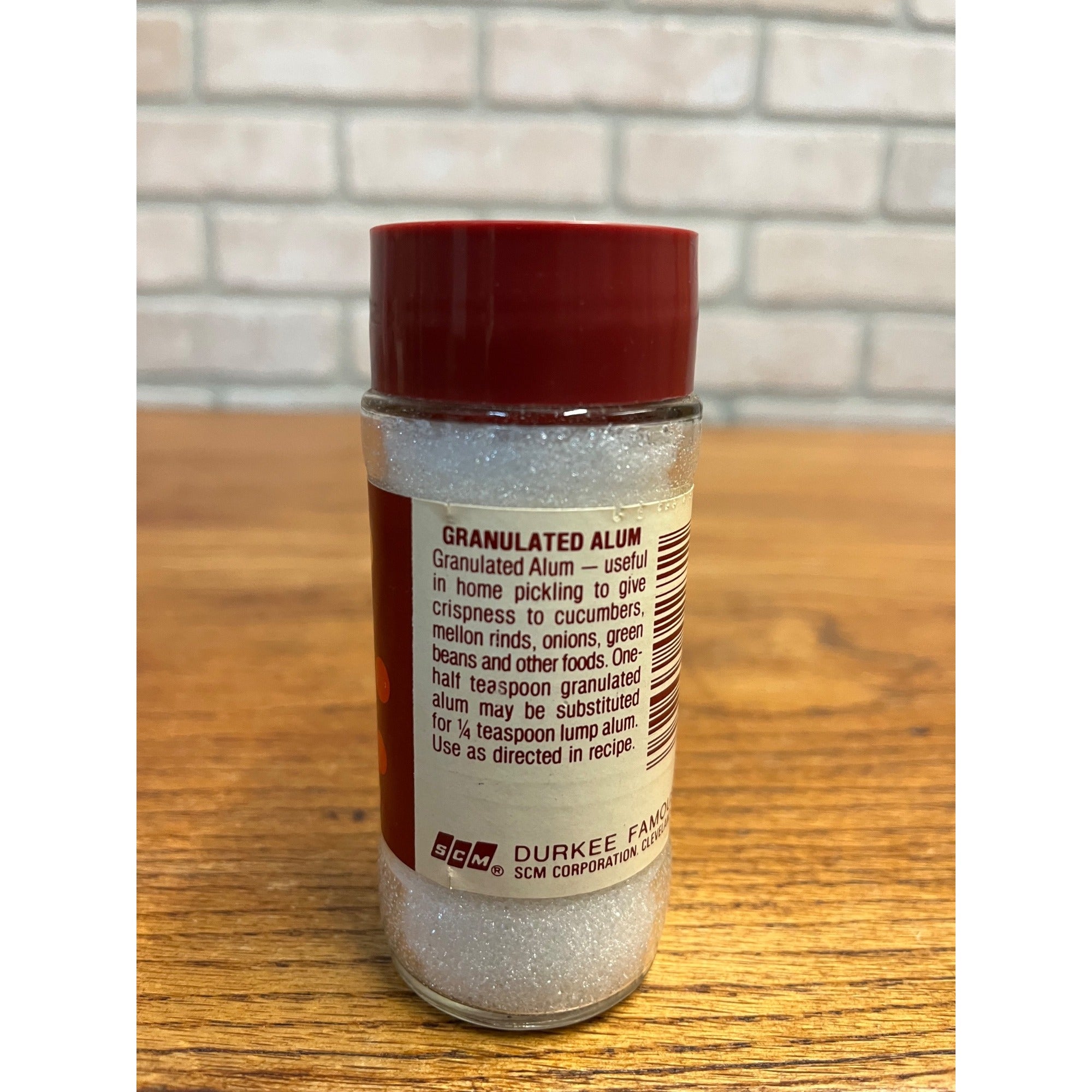 Retro Vintage 1970s Durkee Granulated Alum Glass Spice Jar FULL