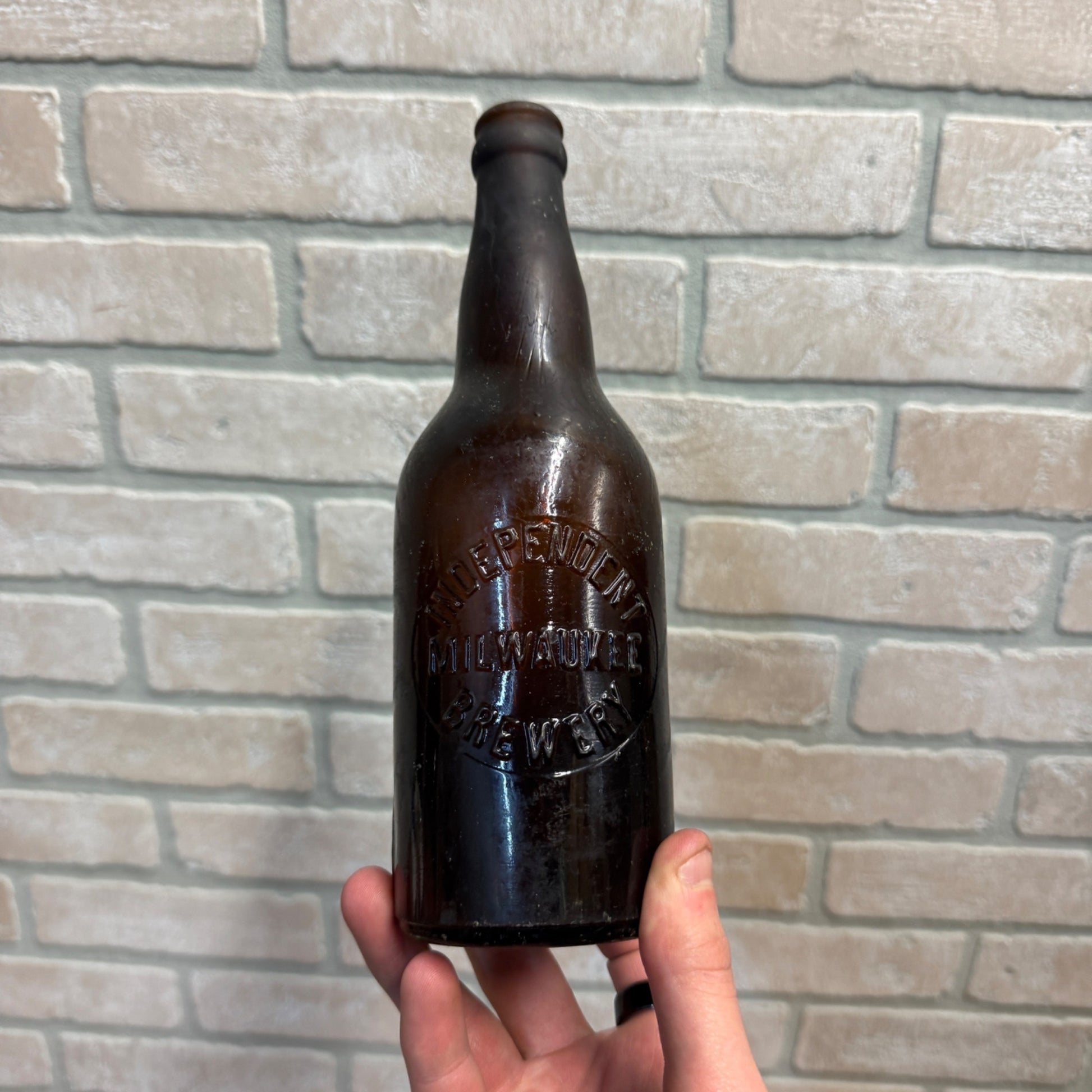 Independent Milwaukee Brewery Embossed Wisconsin Beer Bottle Amber WF&S