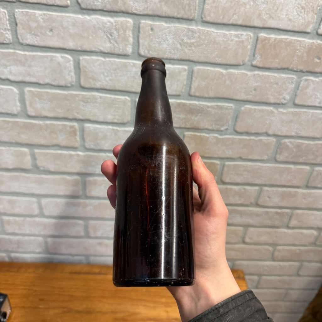 Independent Milwaukee Brewery Embossed Wisconsin Beer Bottle Amber WF&S