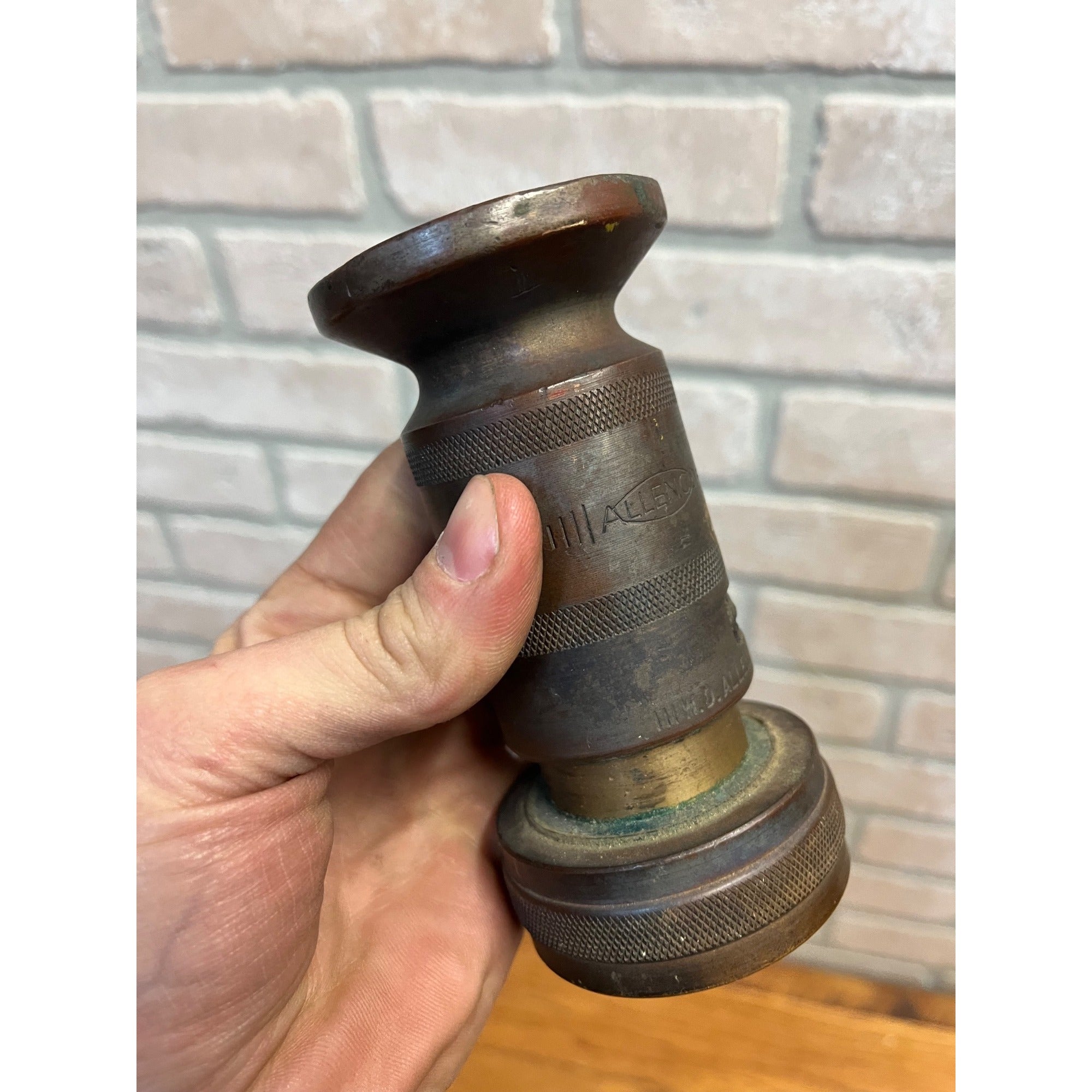 Antique Vintage W.D. Allen Solid Brass Short Hose 4.5" Nozzle Spray Nozzle 7171L