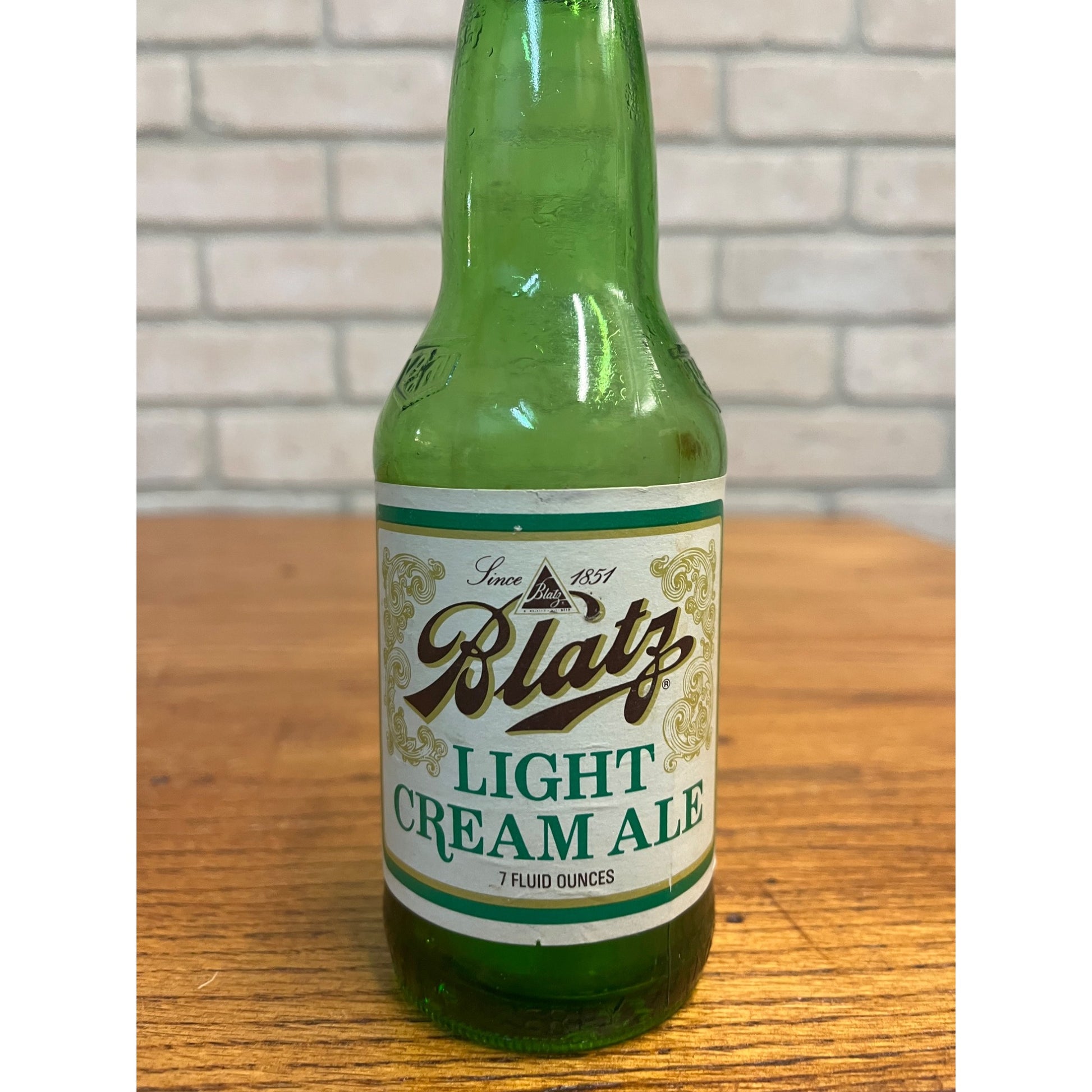 Vintage 1970s Blatz Light Cream Ale Green Beer Paper Label Bottle Heileman 7oz