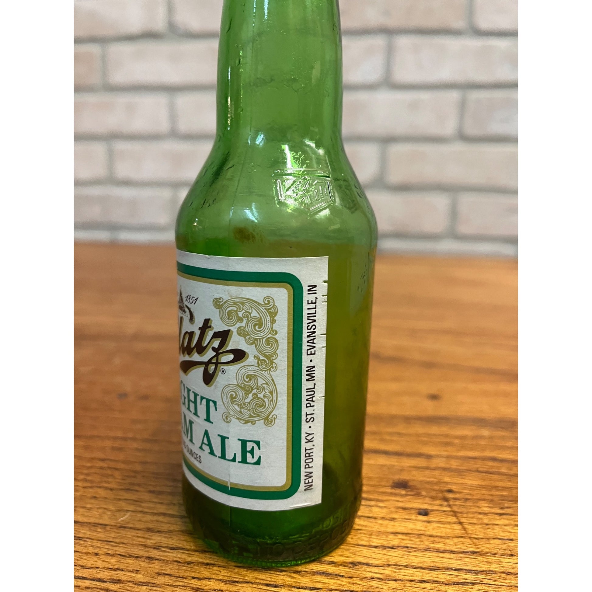 Vintage 1970s Blatz Light Cream Ale Green Beer Paper Label Bottle Heileman 7oz