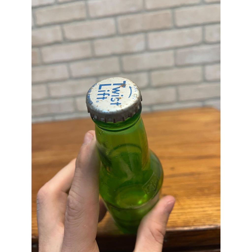 Vintage 1970s Blatz Light Cream Ale Green Beer Paper Label Bottle Heileman 7oz