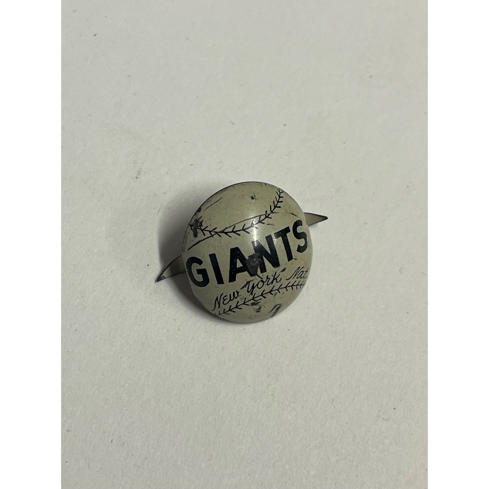 1930s National League New York Giants baseball MLB Button Pin back Tab