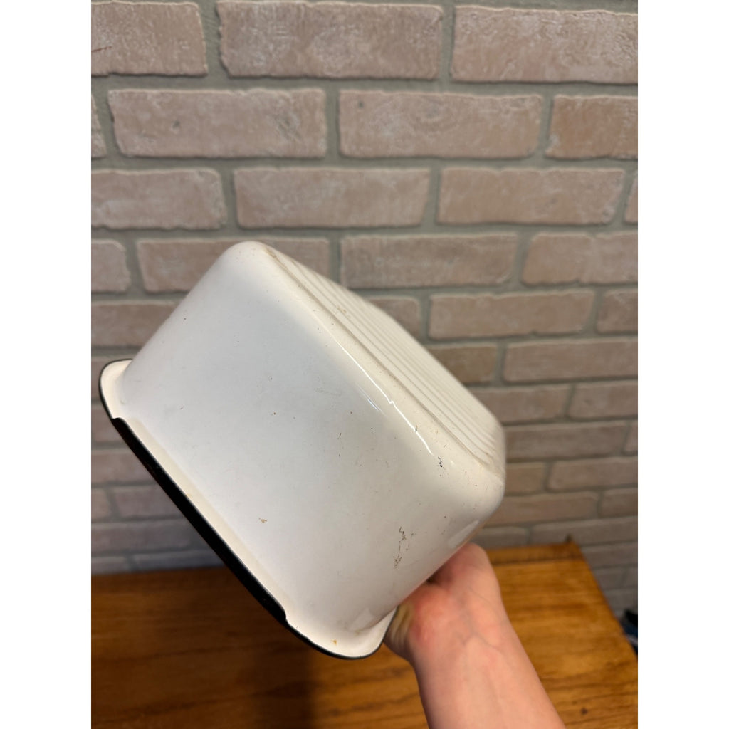 White Enamelware Pan with Lid Refrigerator Storage Crisper Box Rectangle Enamel