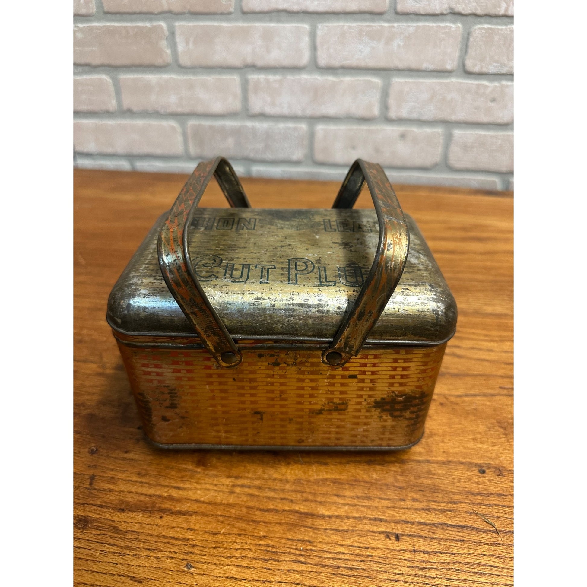 Vintage 1900s UNION LEADER Cut Plug Tobacco Advertising Tin Lunch Box