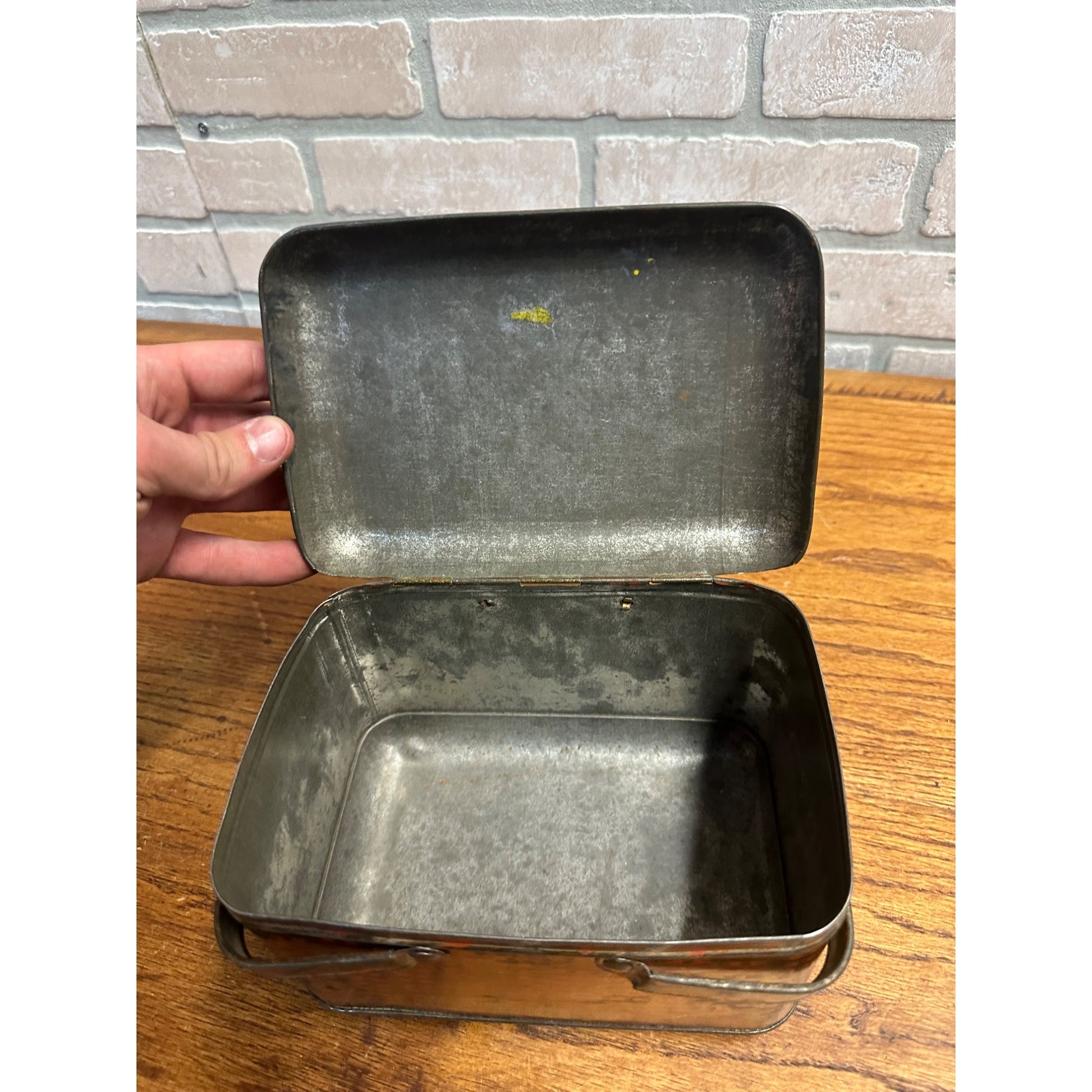 Vintage 1900s UNION LEADER Cut Plug Tobacco Advertising Tin Lunch Box
