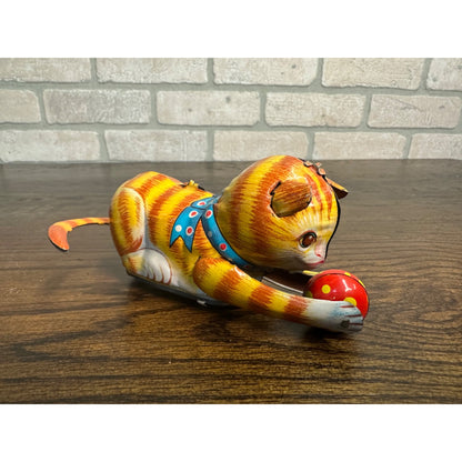 Vintage 1960s Cat Chasing Ball Tin Litho Toy Made in Japan WIndup