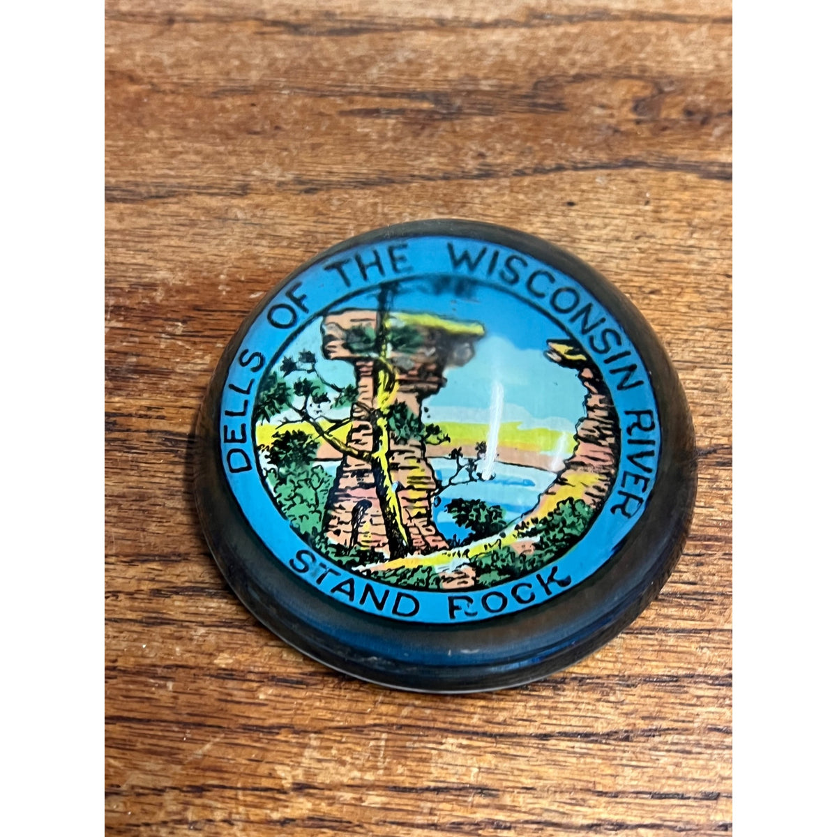 Dells of the Wisconsin River Stand Rock RARE Vintage Round Glass Paperweight