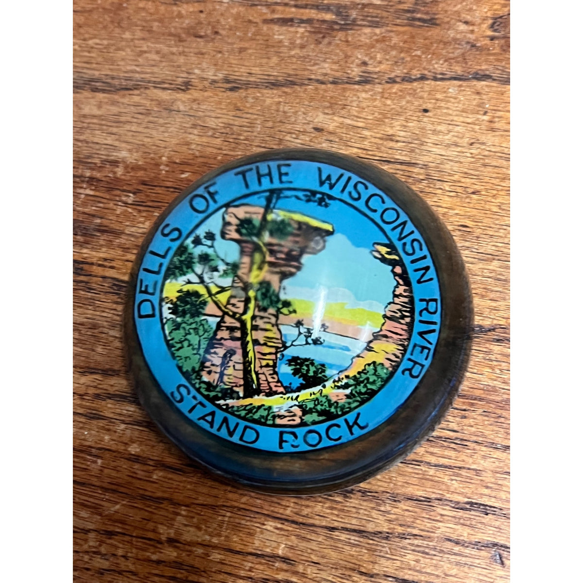 Dells of the Wisconsin River Stand Rock RARE Vintage Round Glass Paperweight