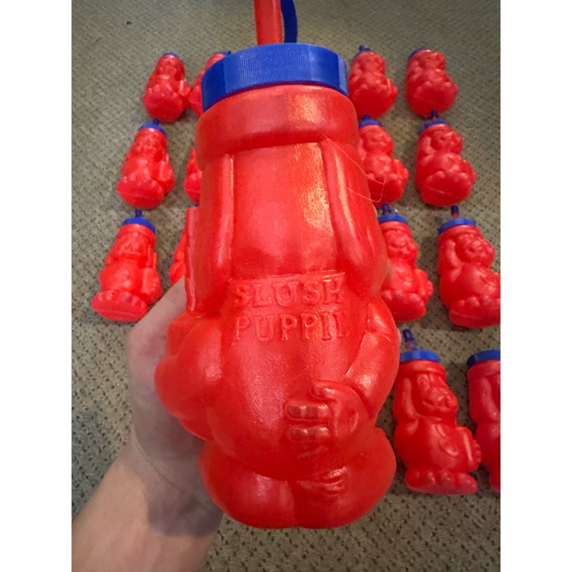Vintage 1970s-80s Slush Puppy Dog Plastic Cups Lot (24) Retro Souvenir w/ Straws