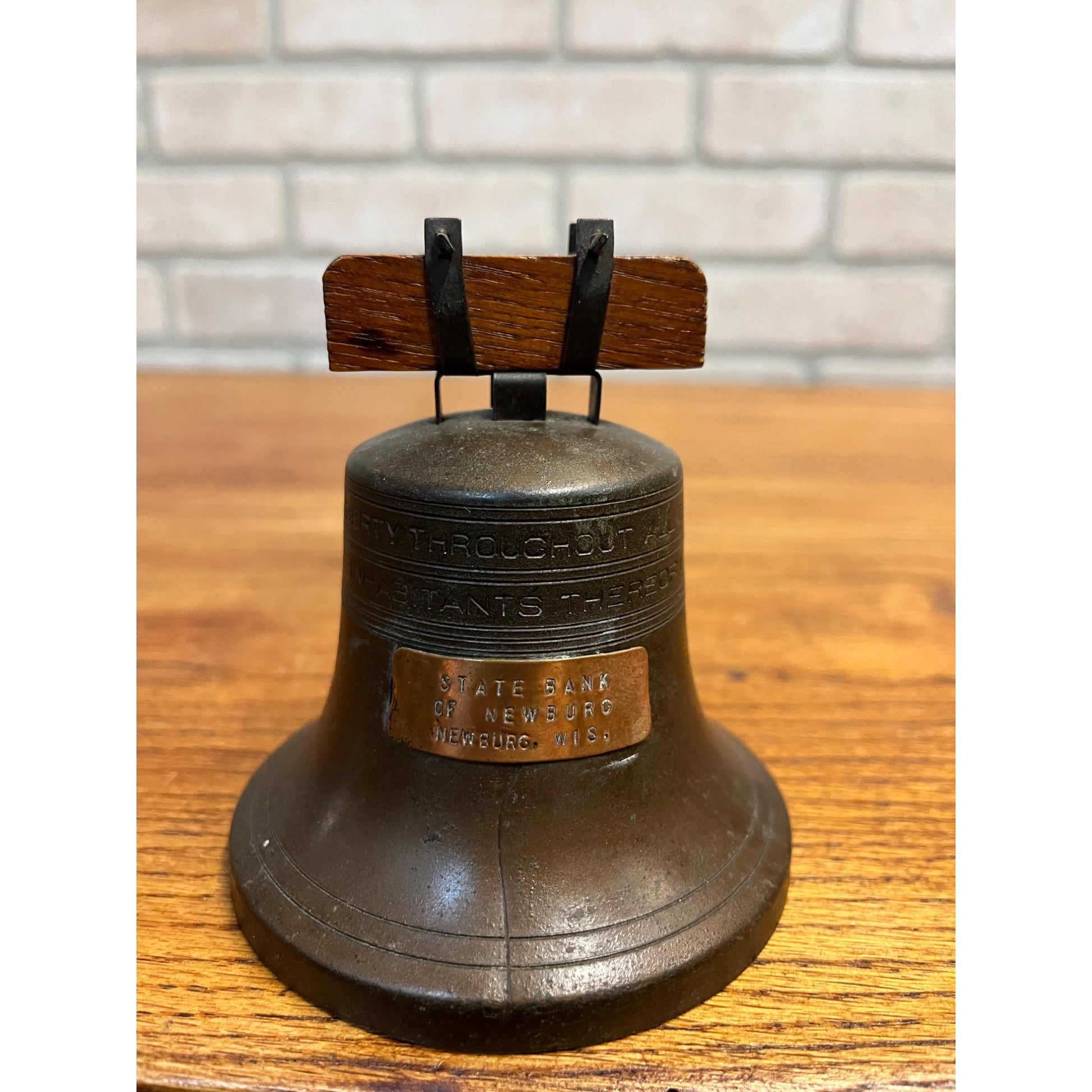 Vintage Bankers System Co. Liberty Bell Coin Bank Newburg, Wis - NO KEY