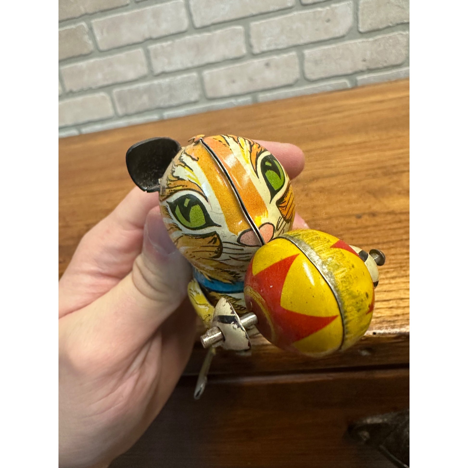 Vintage 1950s Marx Tin Litho Wind-Up Cat Chasing Ball Toy - No Key - As-Is