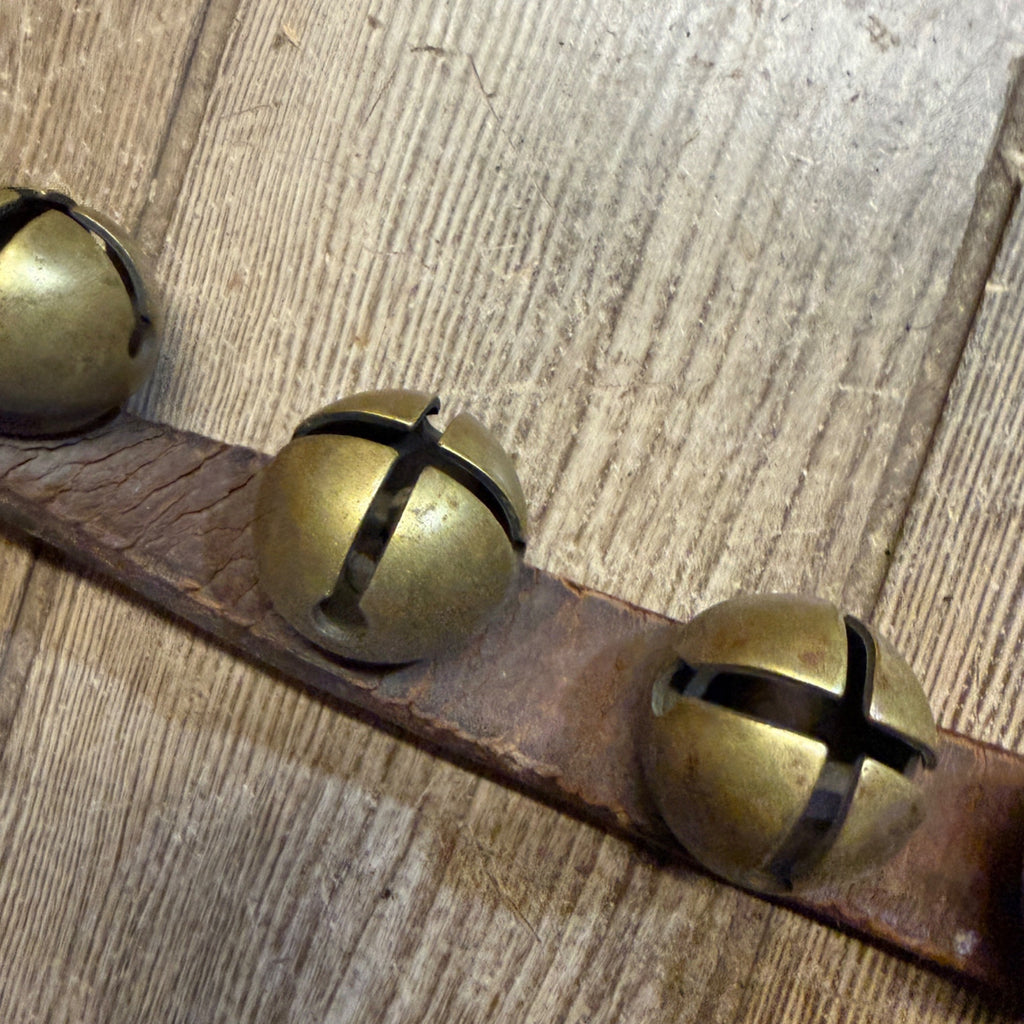 Antique Primitive Old Brass Horse Sleigh Bells Christmas 75" Long Leather