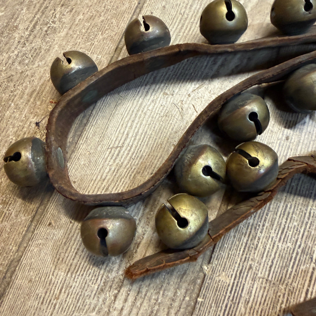 Antique Primitive Old Brass Horse Sleigh Bells Christmas 75" Long Leather
