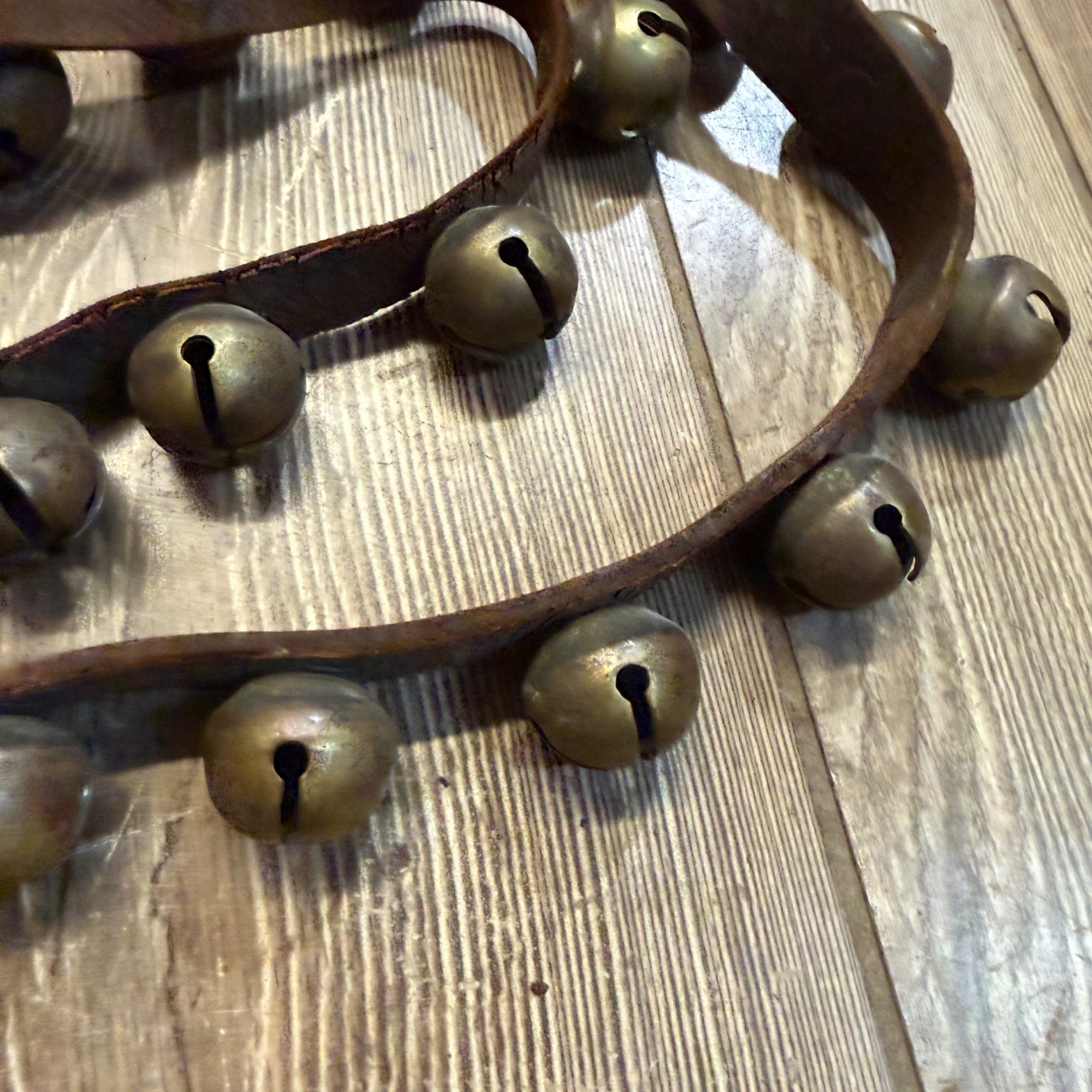 Antique Primitive Old Brass Horse Sleigh Bells Christmas 75" Long Leather