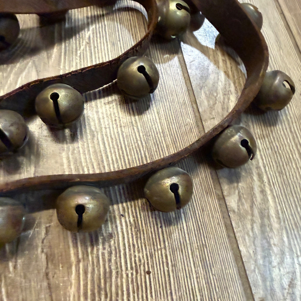 Antique Primitive Old Brass Horse Sleigh Bells Christmas 75" Long Leather