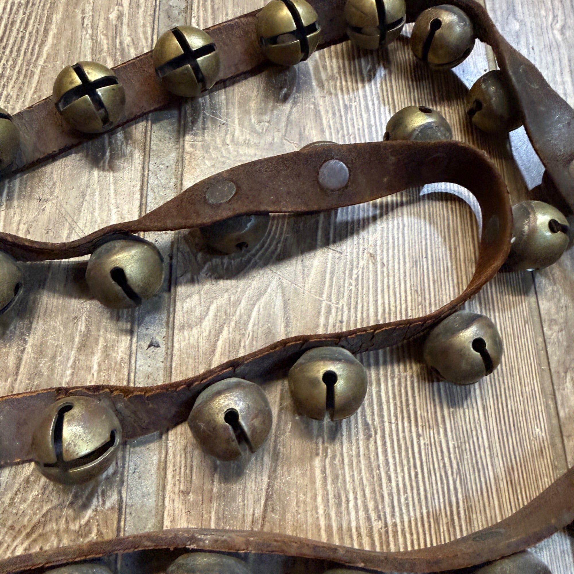 Antique Primitive Old Brass Horse Sleigh Bells Christmas 75" Long Leather