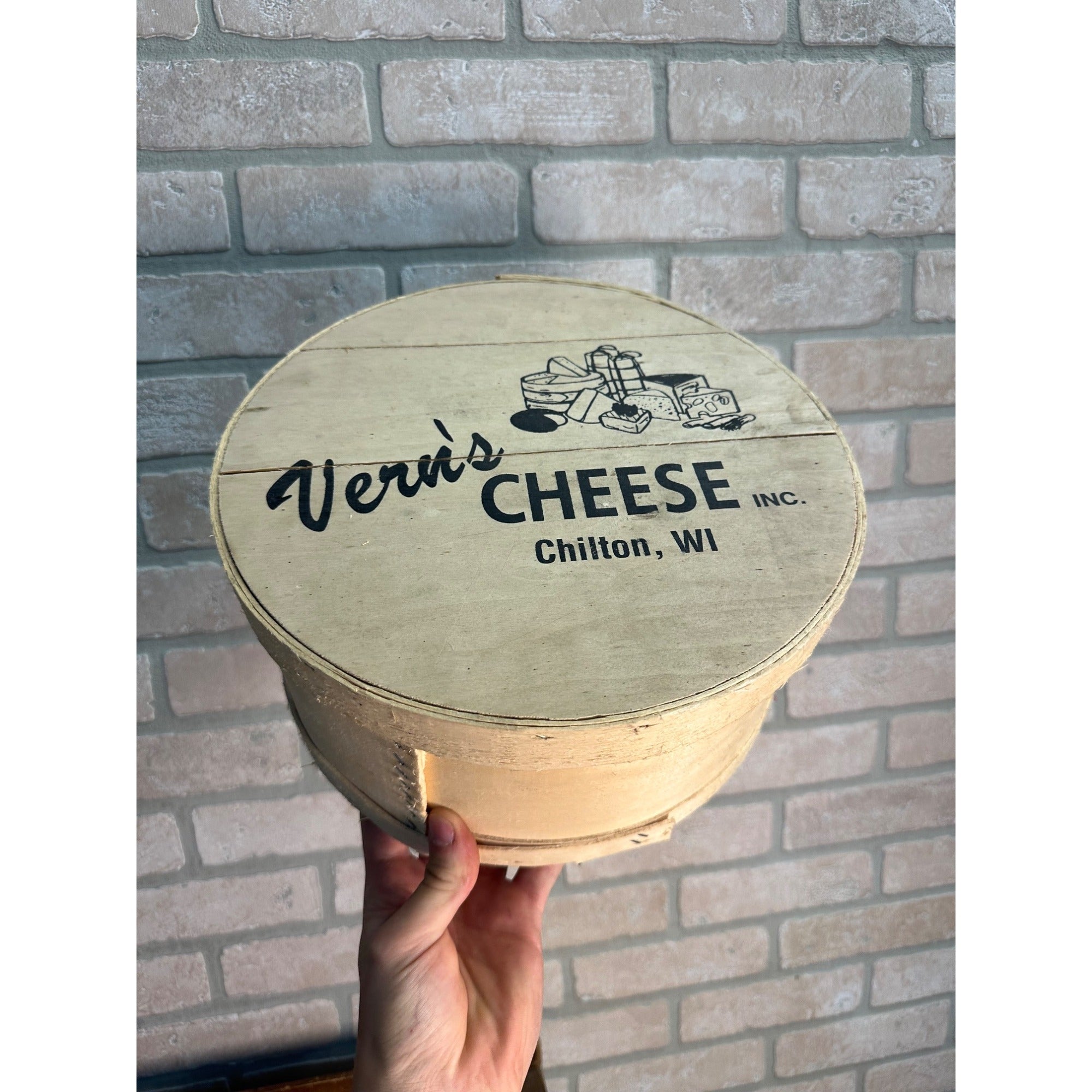 Vern's Cheese Inc Chilton Wisconsin Wis Wooden Cheese Round Container 11"