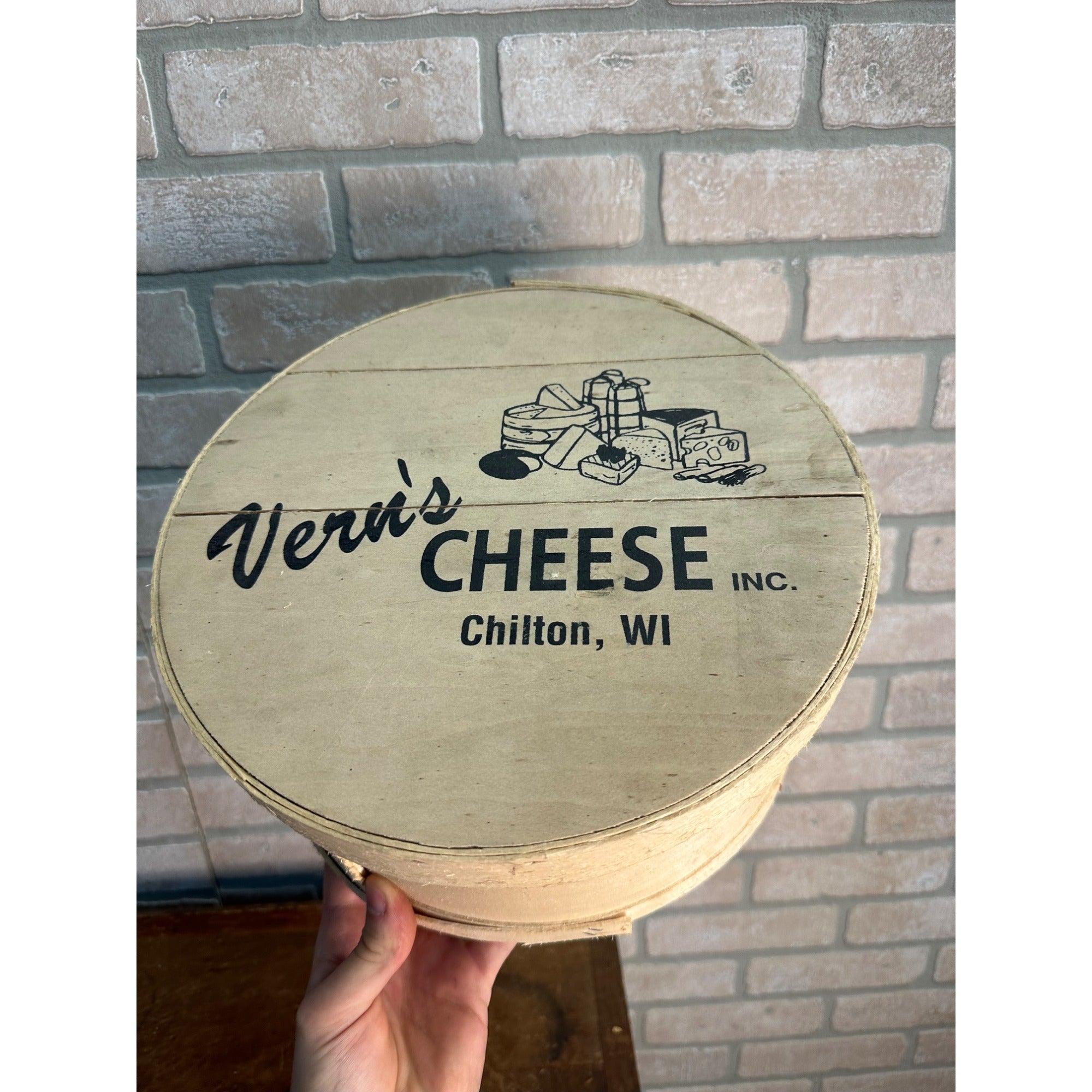 Vern's Cheese Inc Chilton Wisconsin Wis Wooden Cheese Round Container 11"