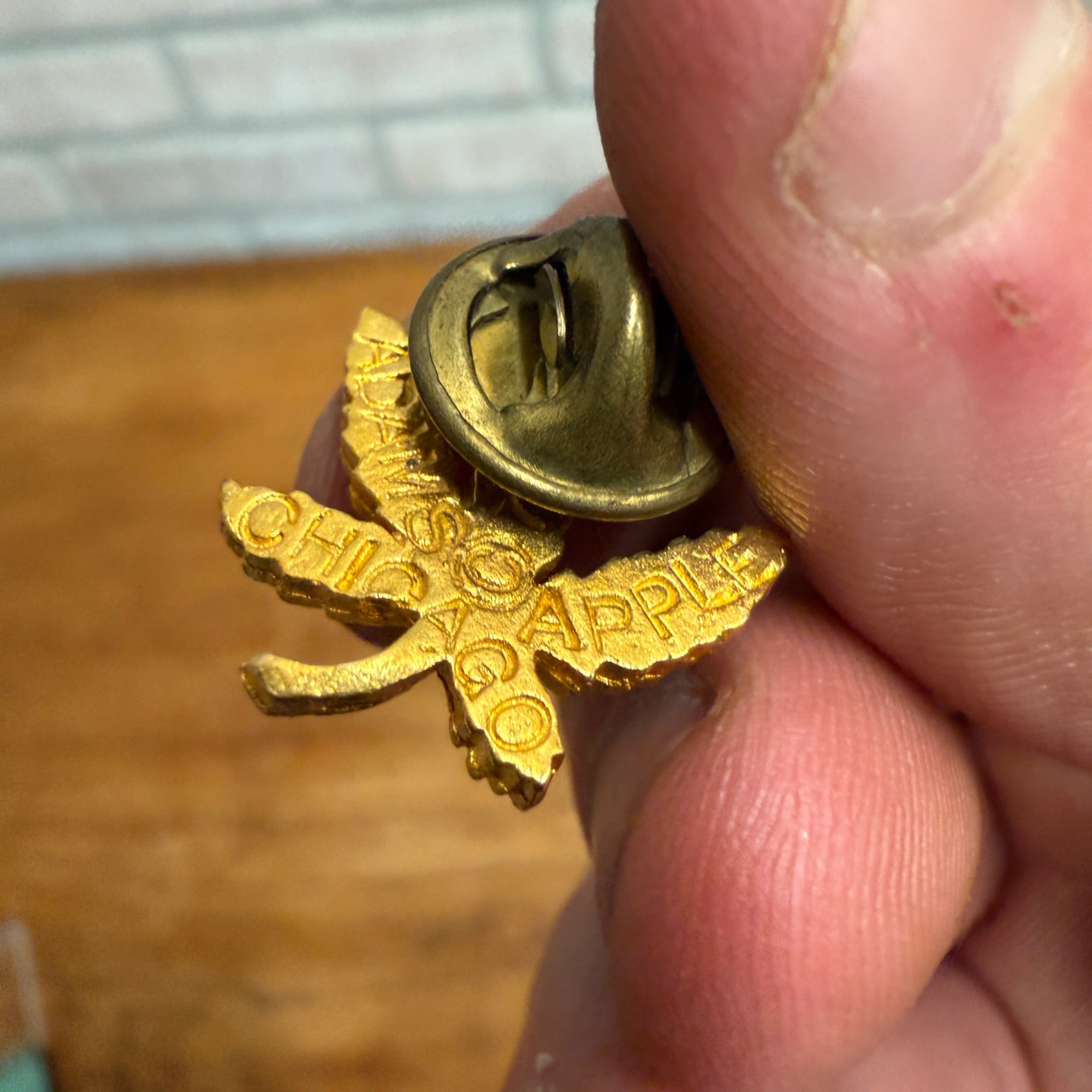 Vintage 1972 Adams Apple Head Shop Chicago IL Souvenir Marijuana Leaf Lapel Pin