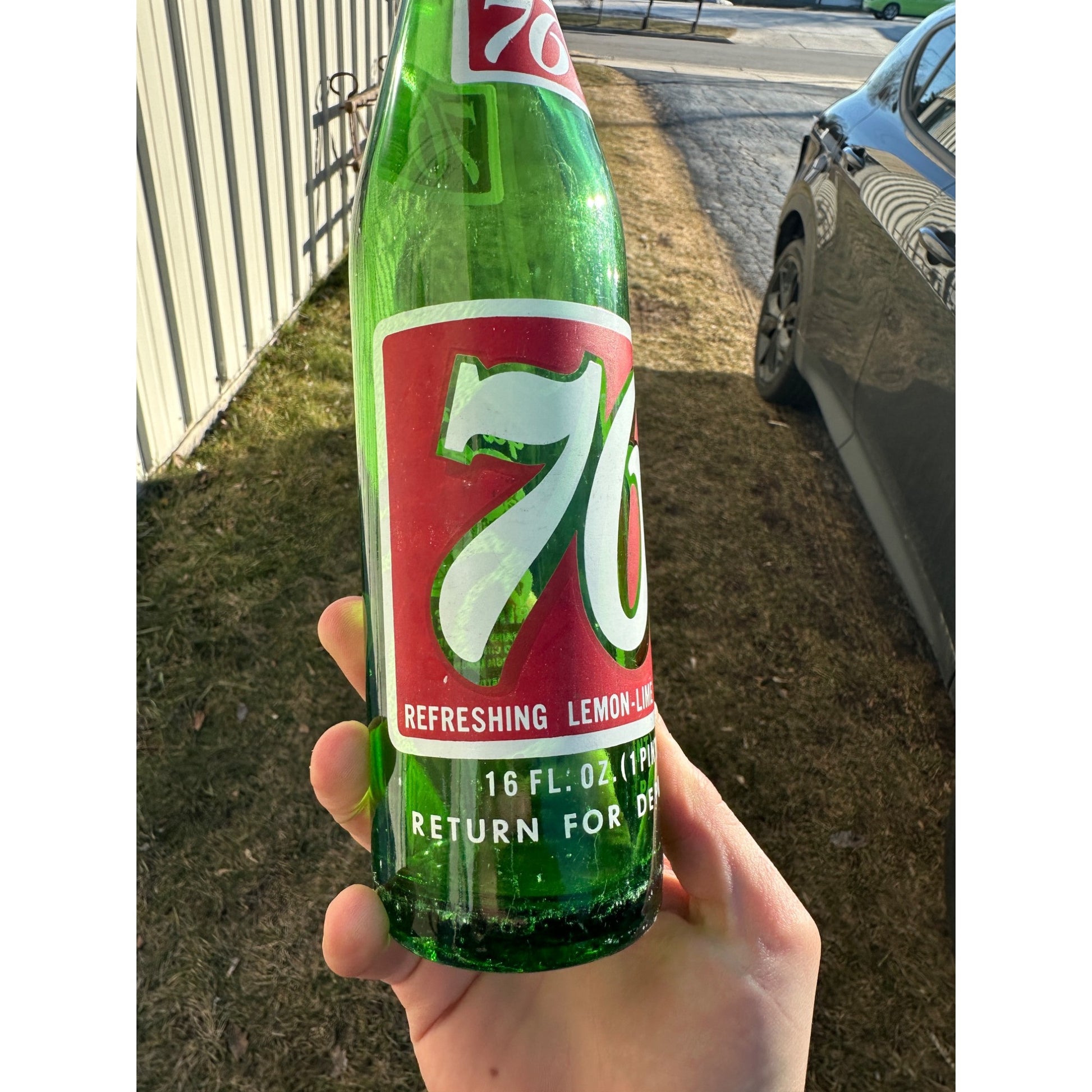 Vintage 76 American Company 16oz Green ACL Print Soda Bottle CLEAN