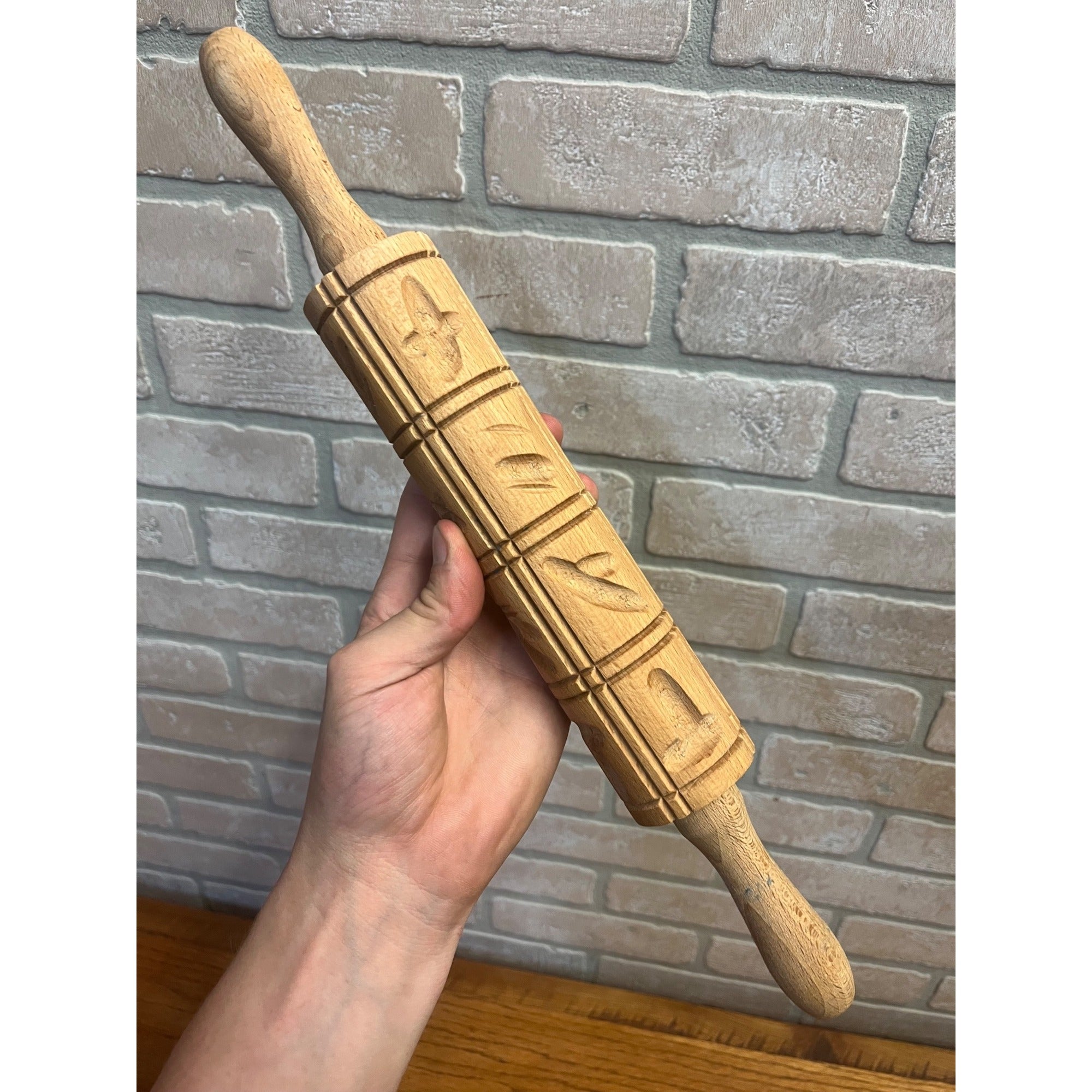 Vintage Wooden Embossed Rolling Pin Hand-carved Cookie Stamp Primitive Kitchen Decor Folk Art