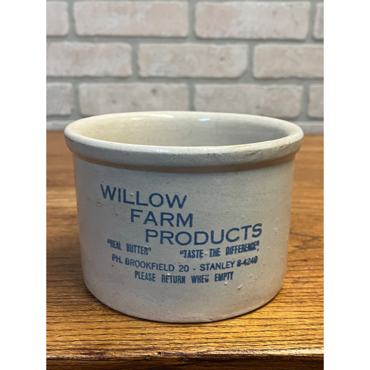 Vintage Willow Farm Products Stoneware Butter Advertising 2lb Brookfield IL