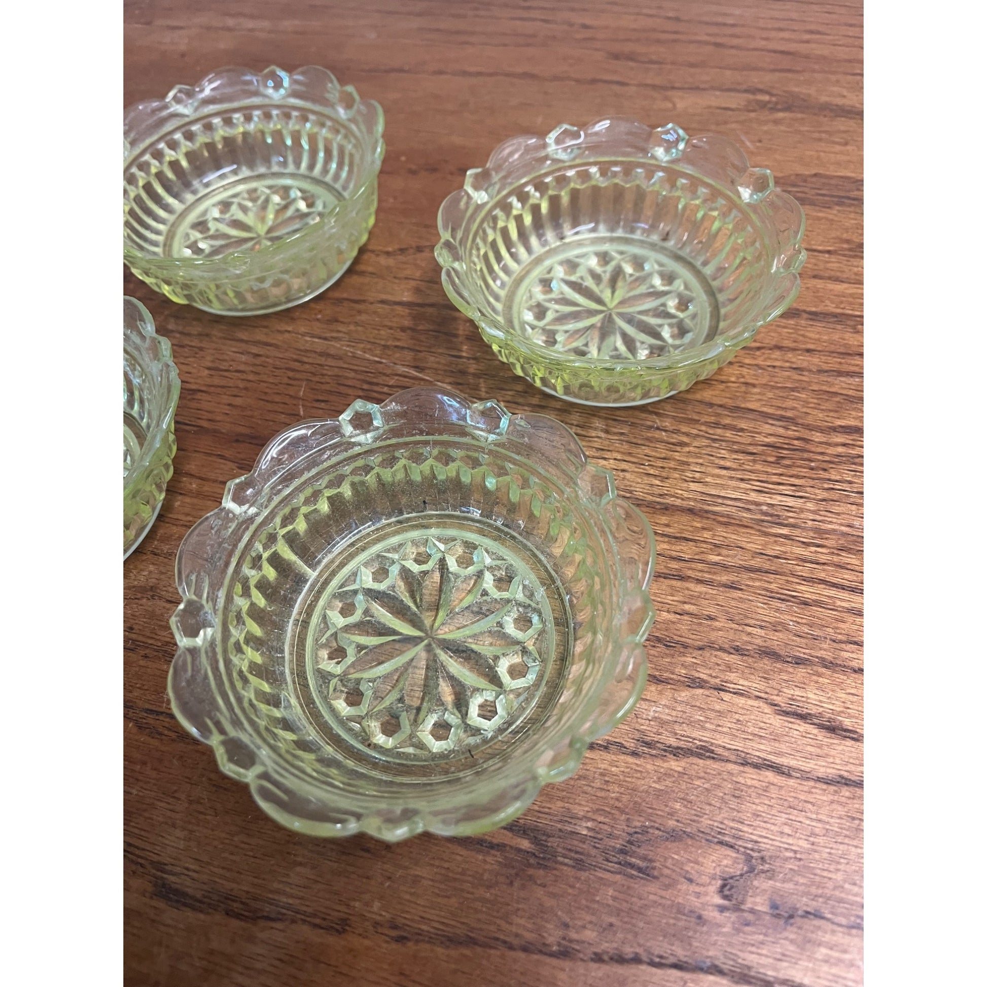 Antique EAPG Green Uranium Glass Set (5) Dessert or Sauce Bowls 4"