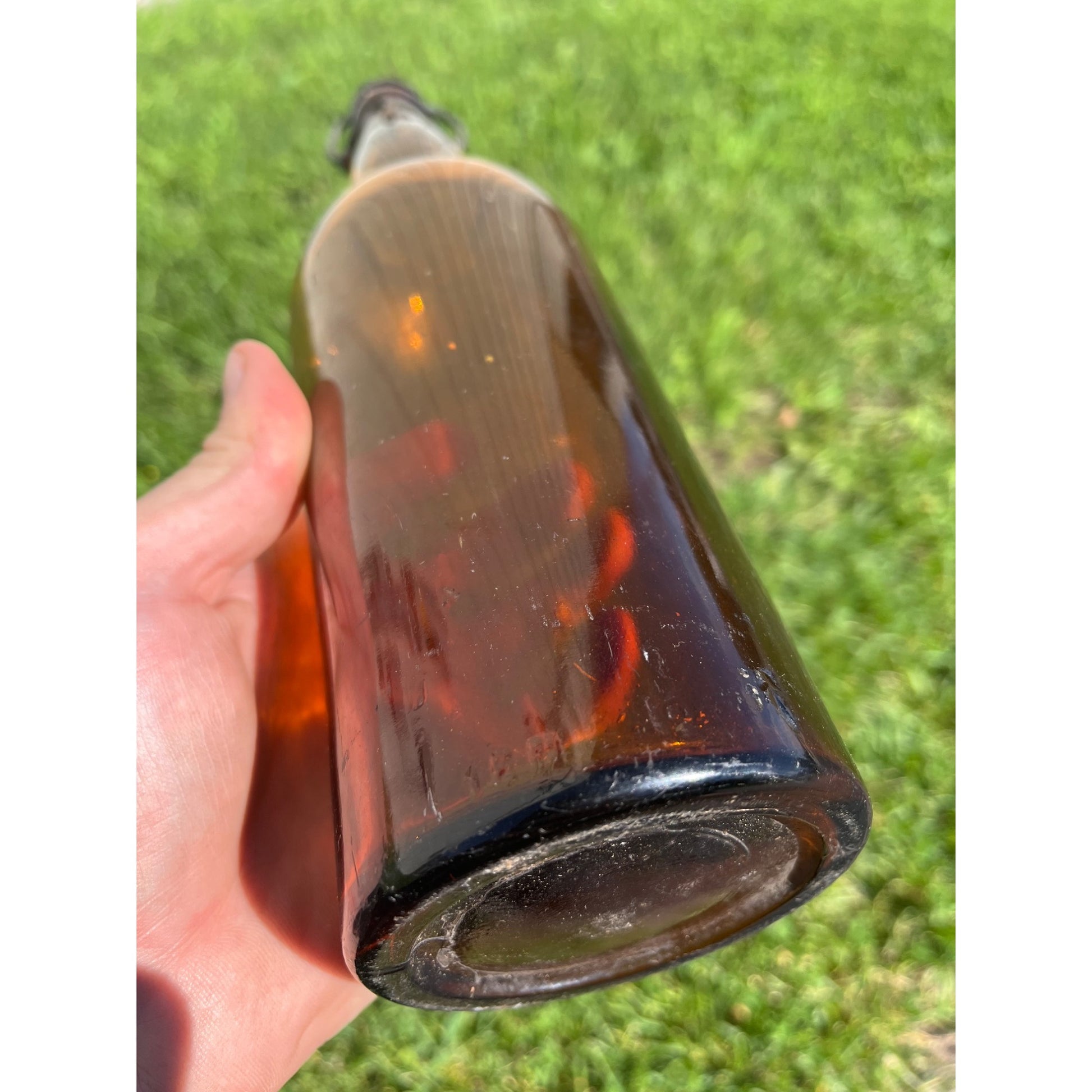 Vintage Consumers Brewing Company Newark Ohio Amber Quart Bottle