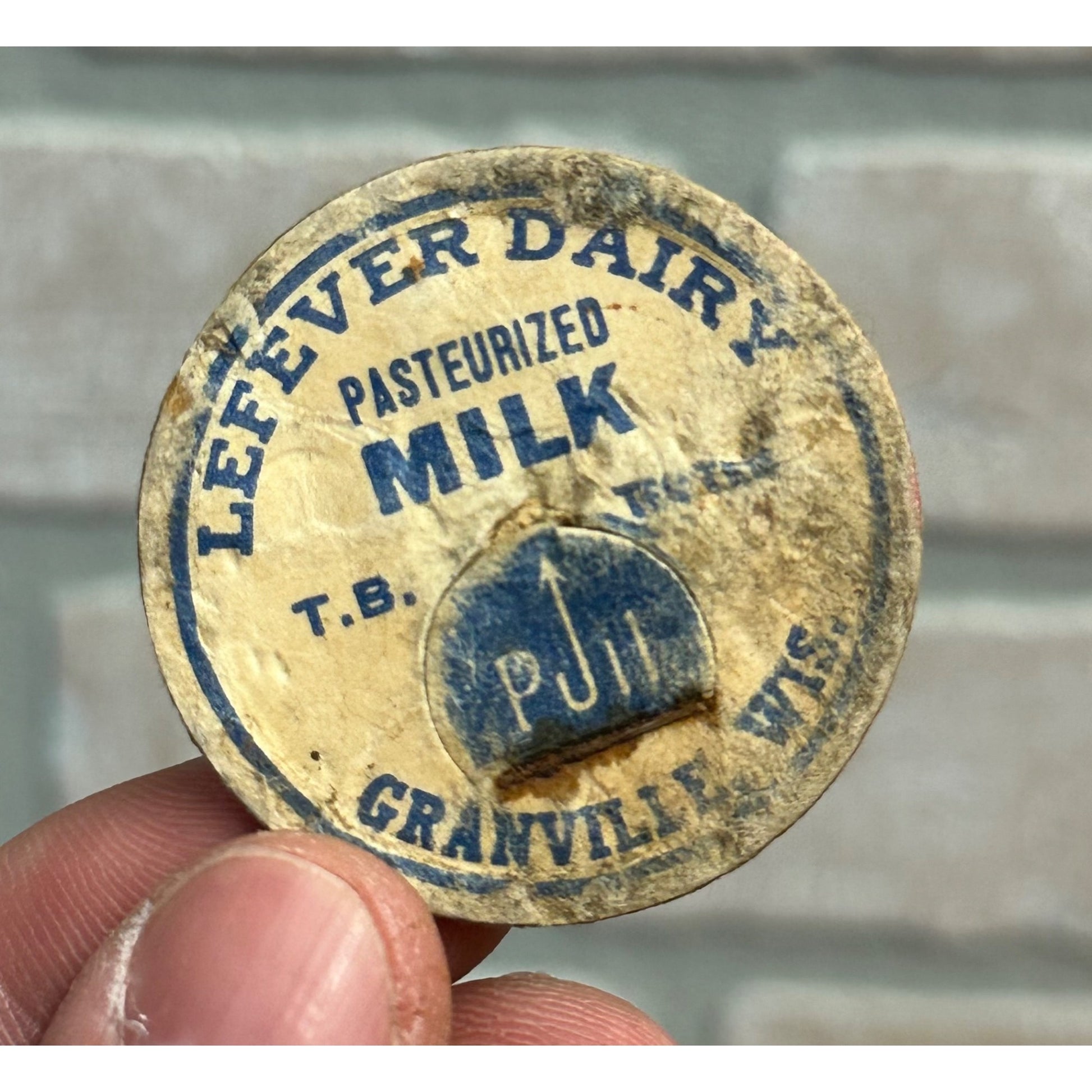 Vintage Lefever Dairy Granville Wisconsin Milk Bottle Cap Dairy T.B. Tested