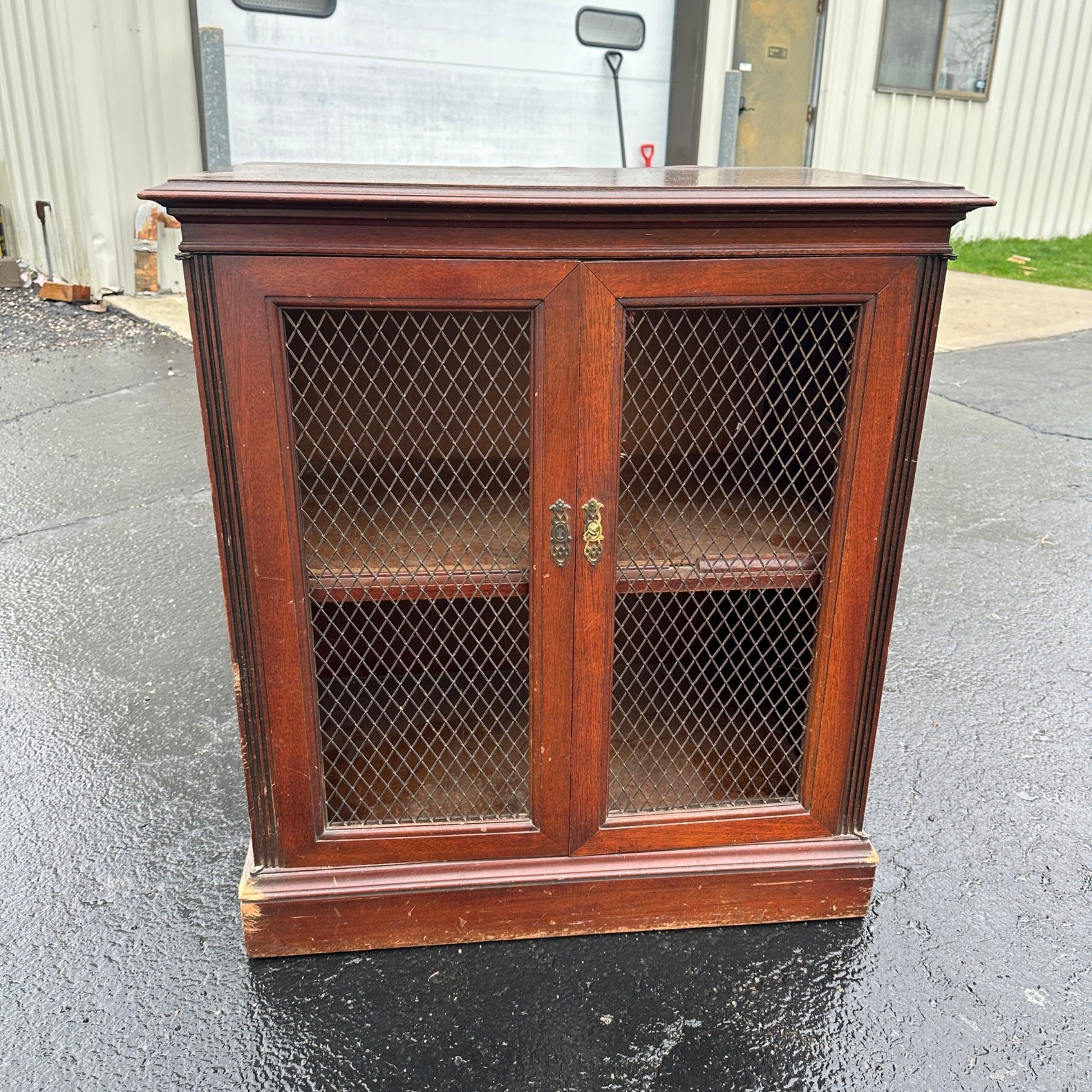 1940s- 1950s Magnavox Record Radio Cabinet Wine Rack Storage Vinyl Records