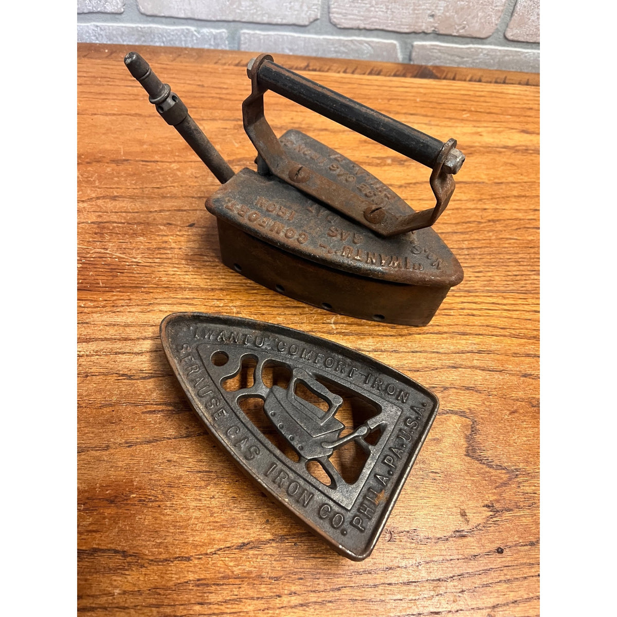 Vintage IWANTU Comfort Iron Strause Gas Sad Iron  No. 6.  w/ Trivet 1910