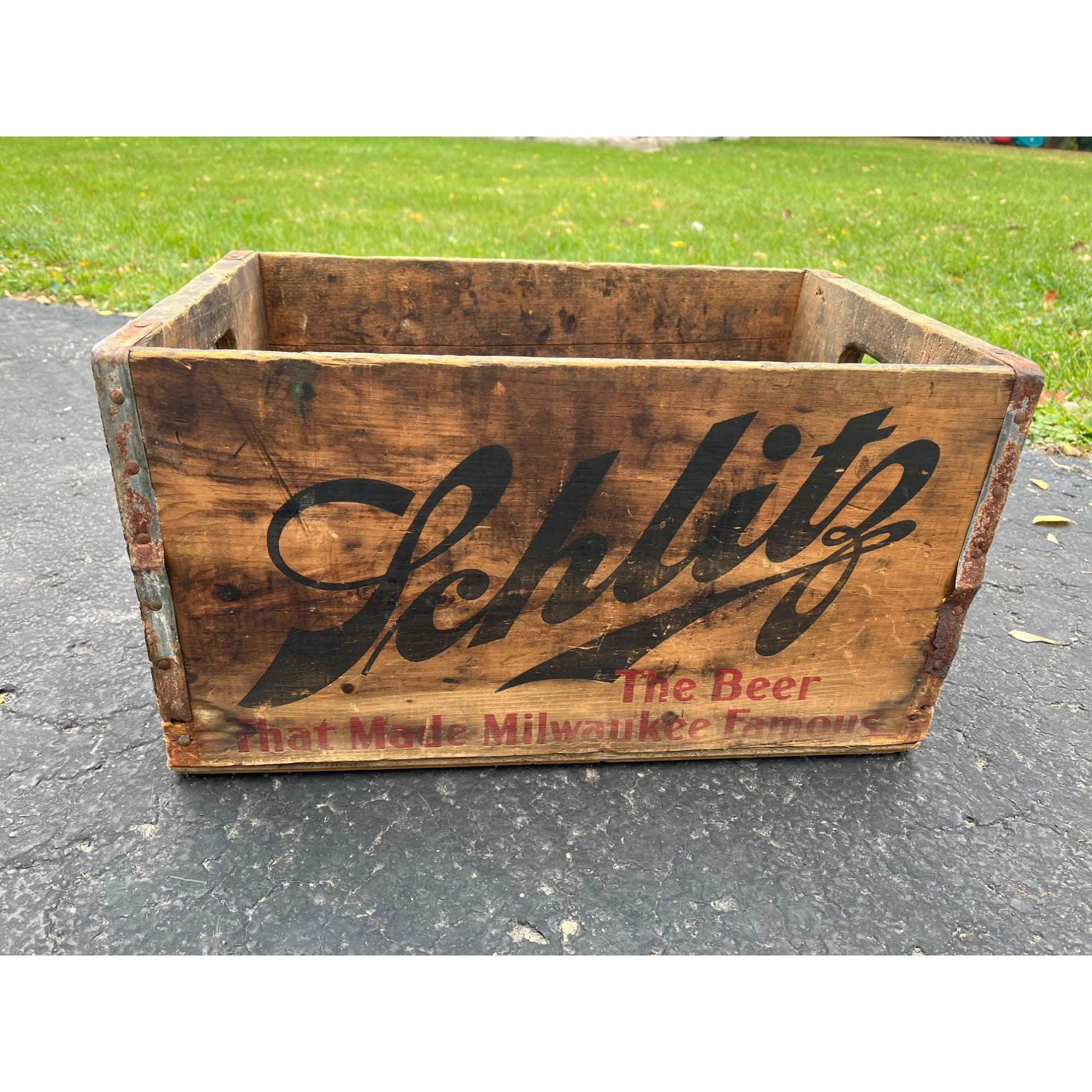 Vintage Schlitz Brewing Co. Milwaukee WI Wooden Beer Crate Bottle Case