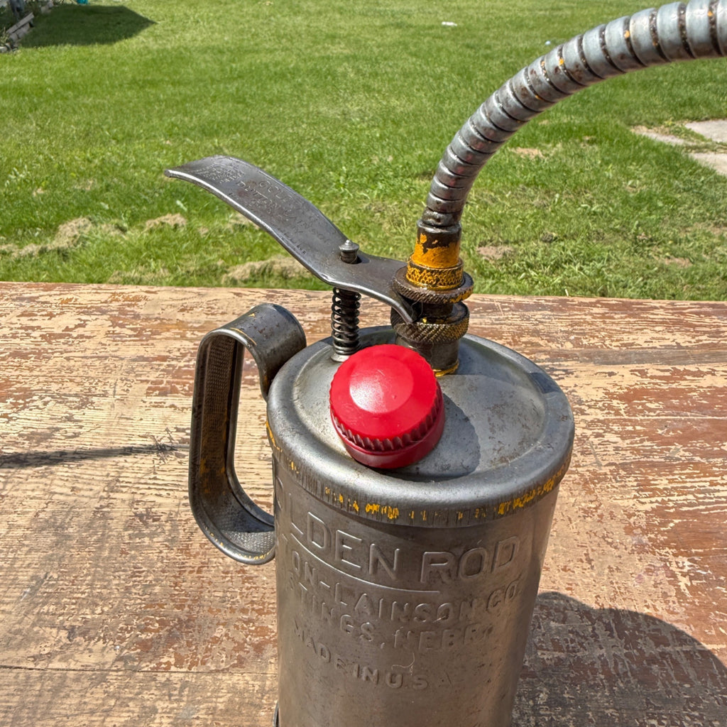Vintage Dutton Lainson Golden Rod Oil Can Flexible Spout 1 quart Thumb Pump