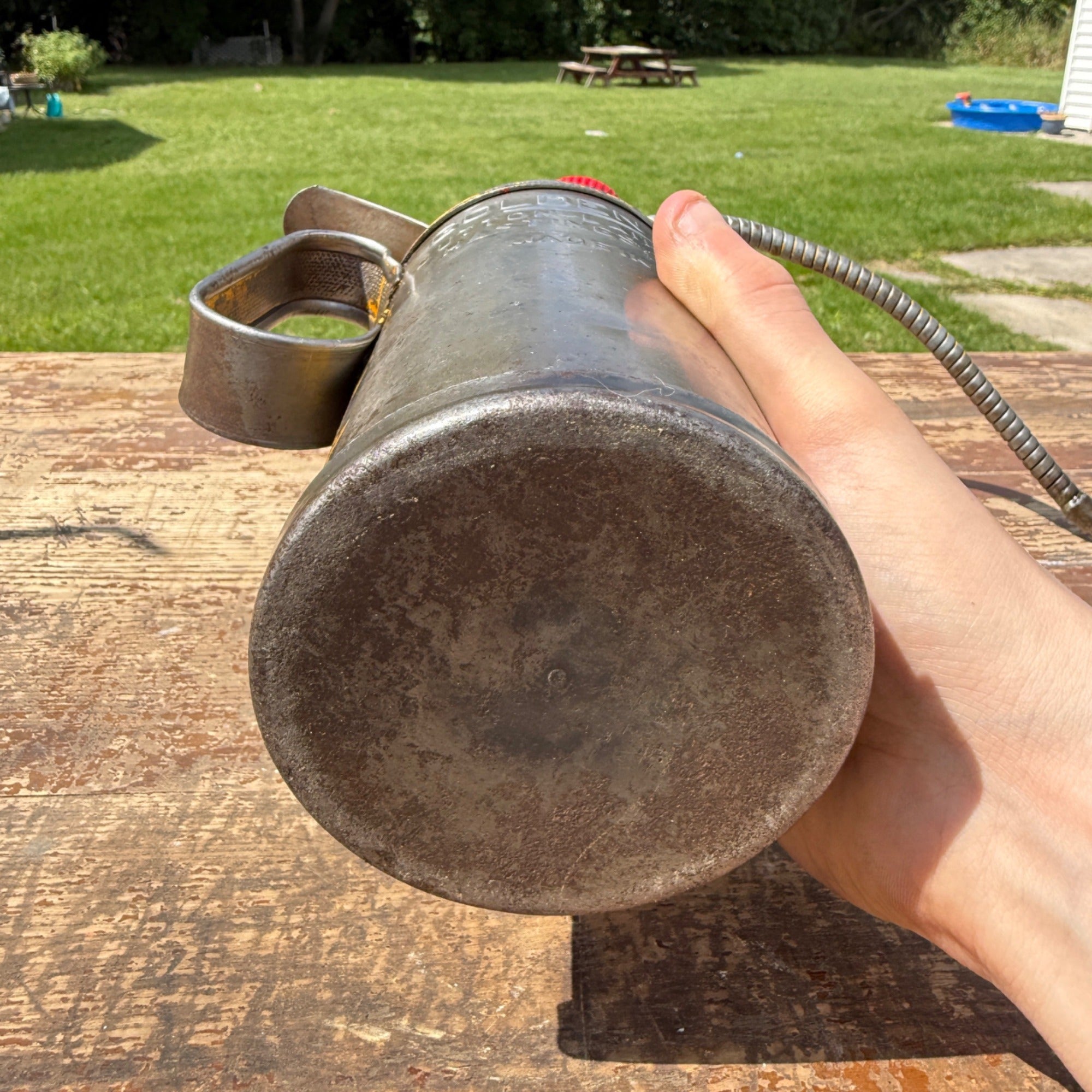 Vintage Dutton Lainson Golden Rod Oil Can Flexible Spout 1 quart Thumb Pump
