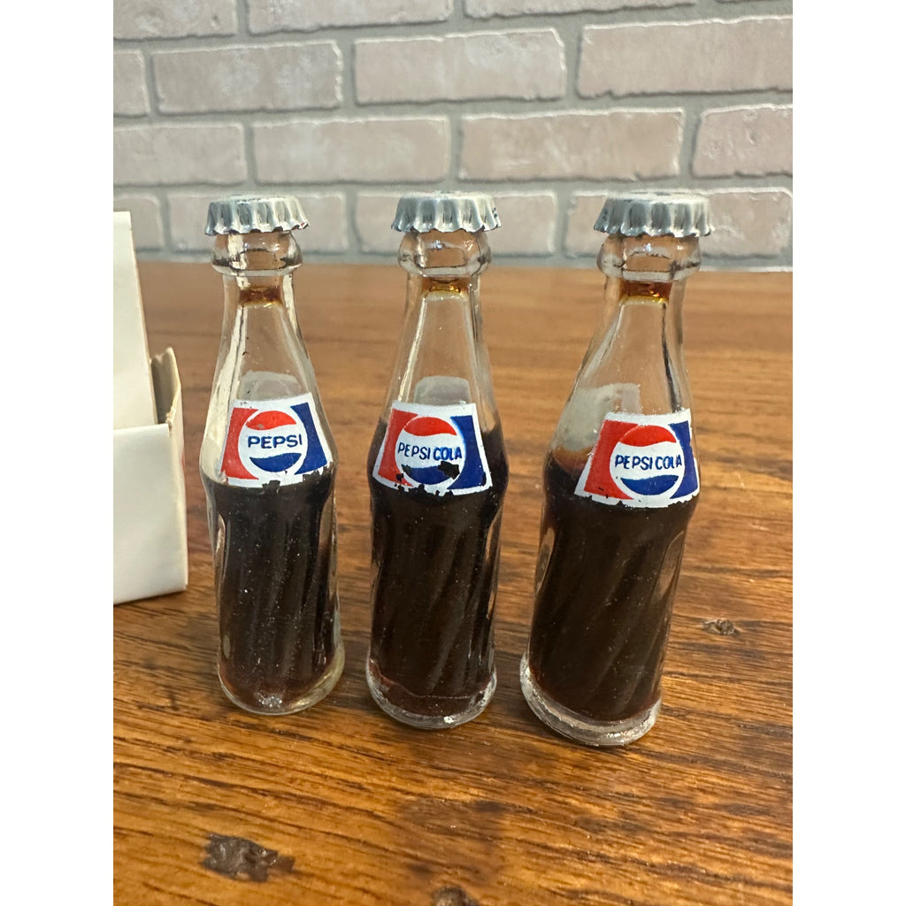 Vintage Pepsi Cola Miniature 6 Pack Bottle Carrier w/ 6 Full Glass Bottles & Caps
