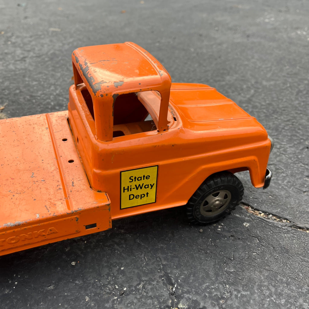 Vintage Tonka State Hi-Way Dept. Mobil Clam Truck Pressed Steel Toy - As-Is